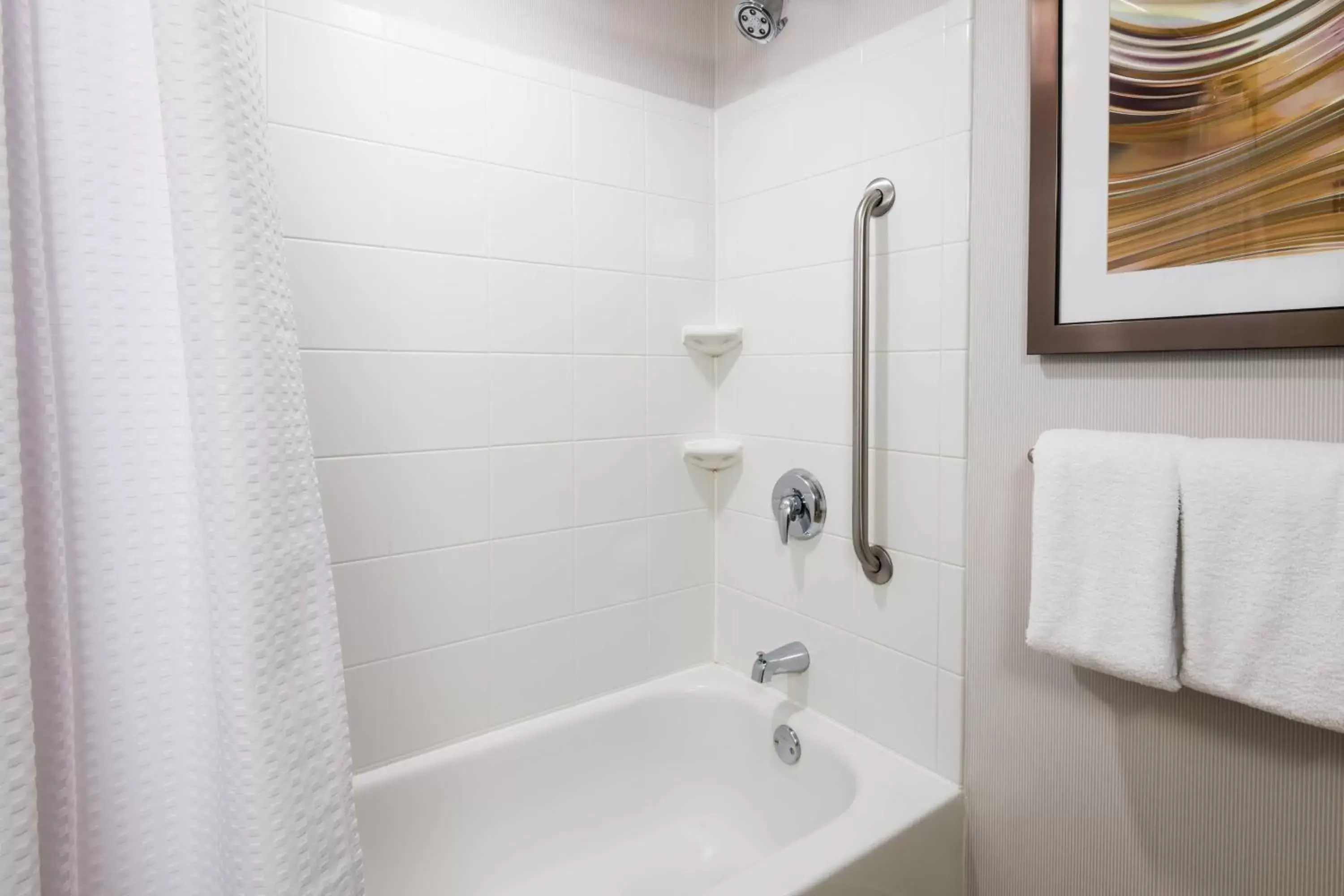 Bathroom in Courtyard by Marriott Providence Lincoln