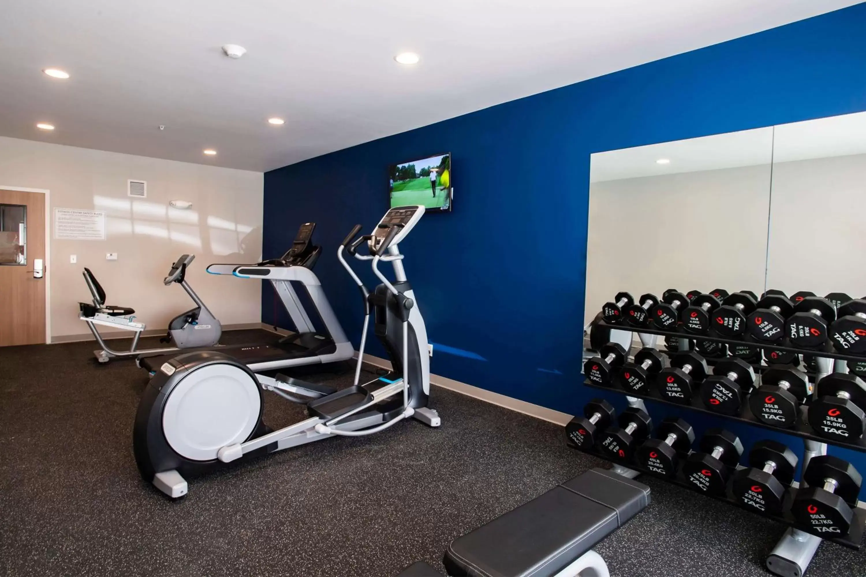 Activities, Fitness Center/Facilities in Microtel Inn & Suites by Wyndham Amsterdam