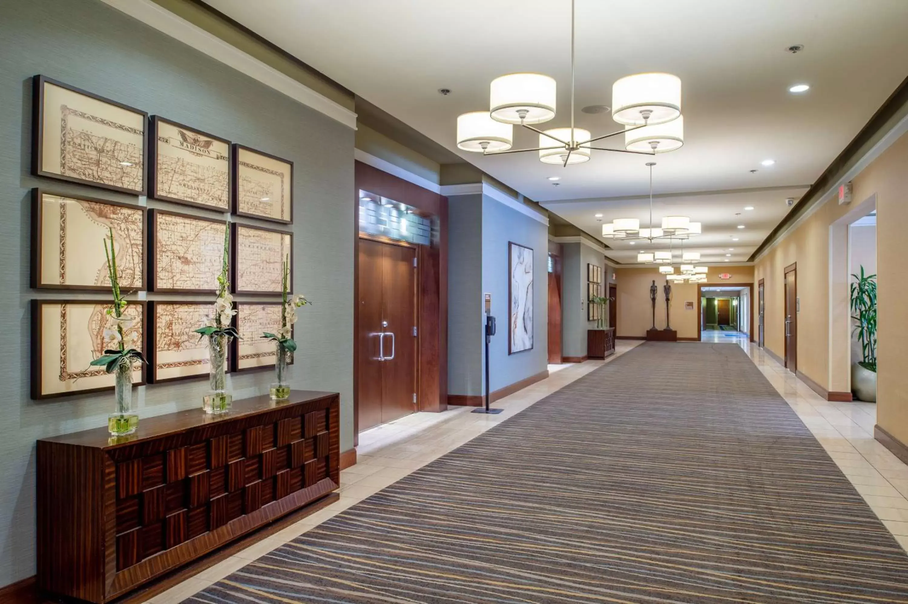 Meeting/conference room, Lobby/Reception in DoubleTree by Hilton Collinsville/St.Louis