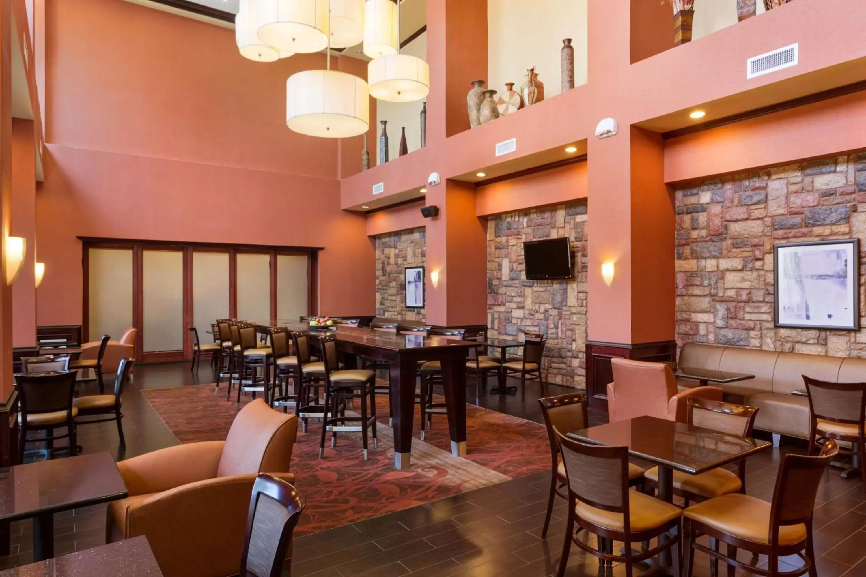 Lobby or reception, Restaurant/Places to Eat in Hampton Inn & Suites Mission