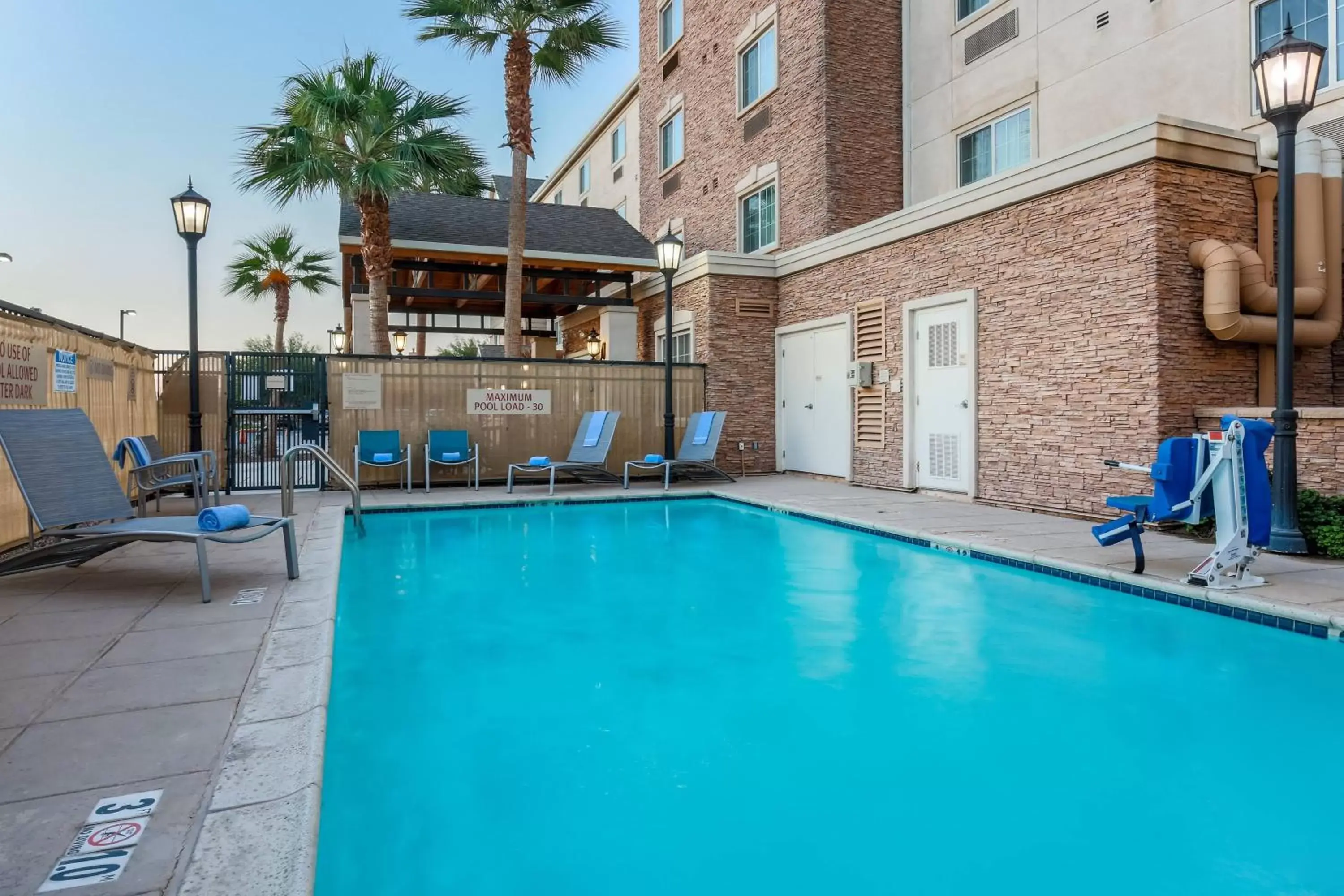 Swimming Pool in TownePlace Suites El Centro
