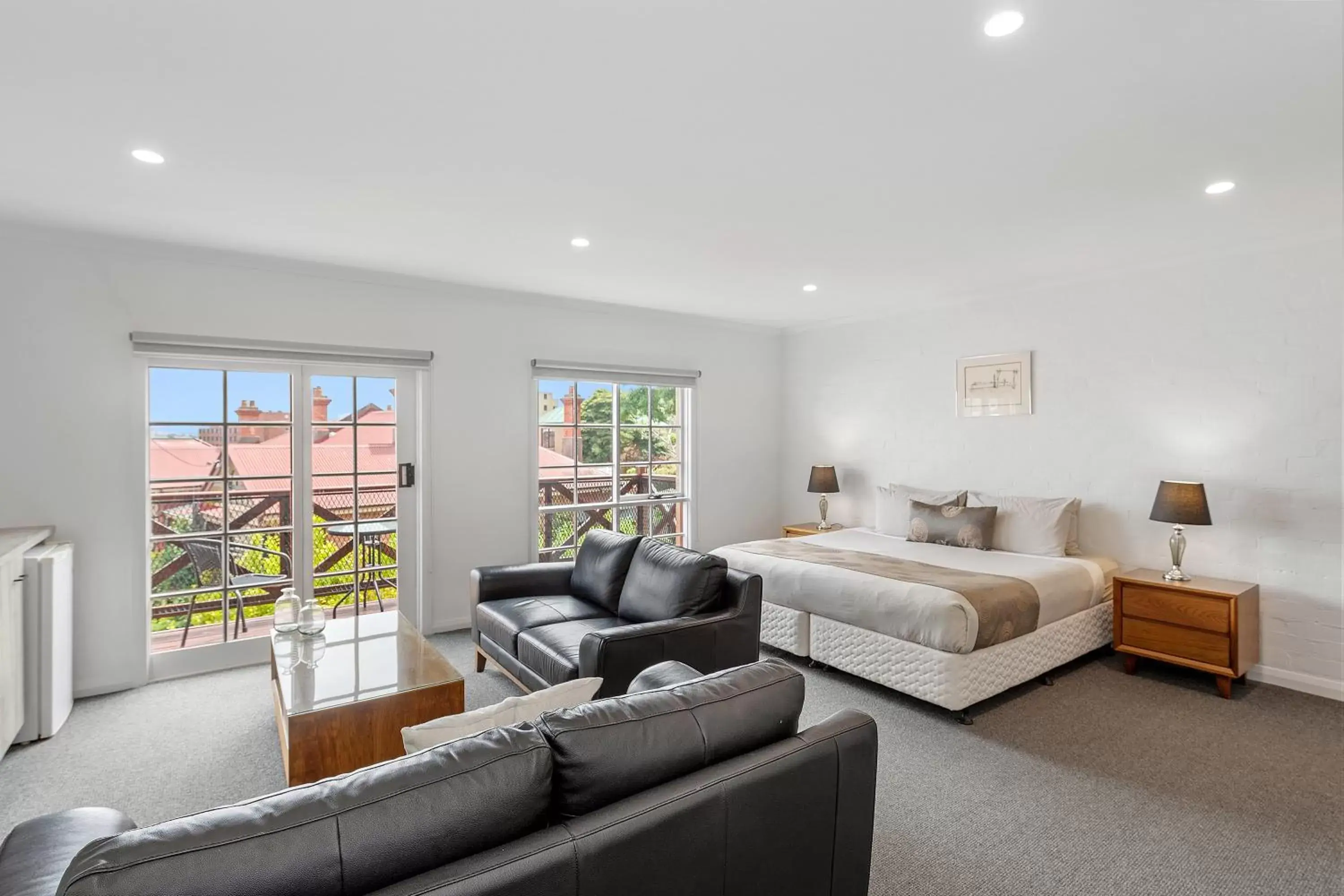 Hideaway on George Hideaway on George