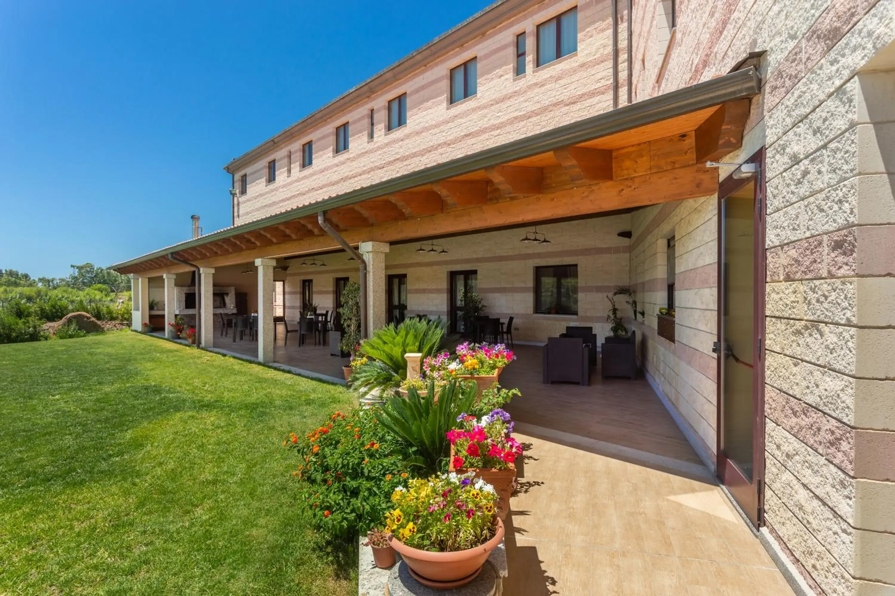 Balcony/Terrace, Property Building in Rodia Inn