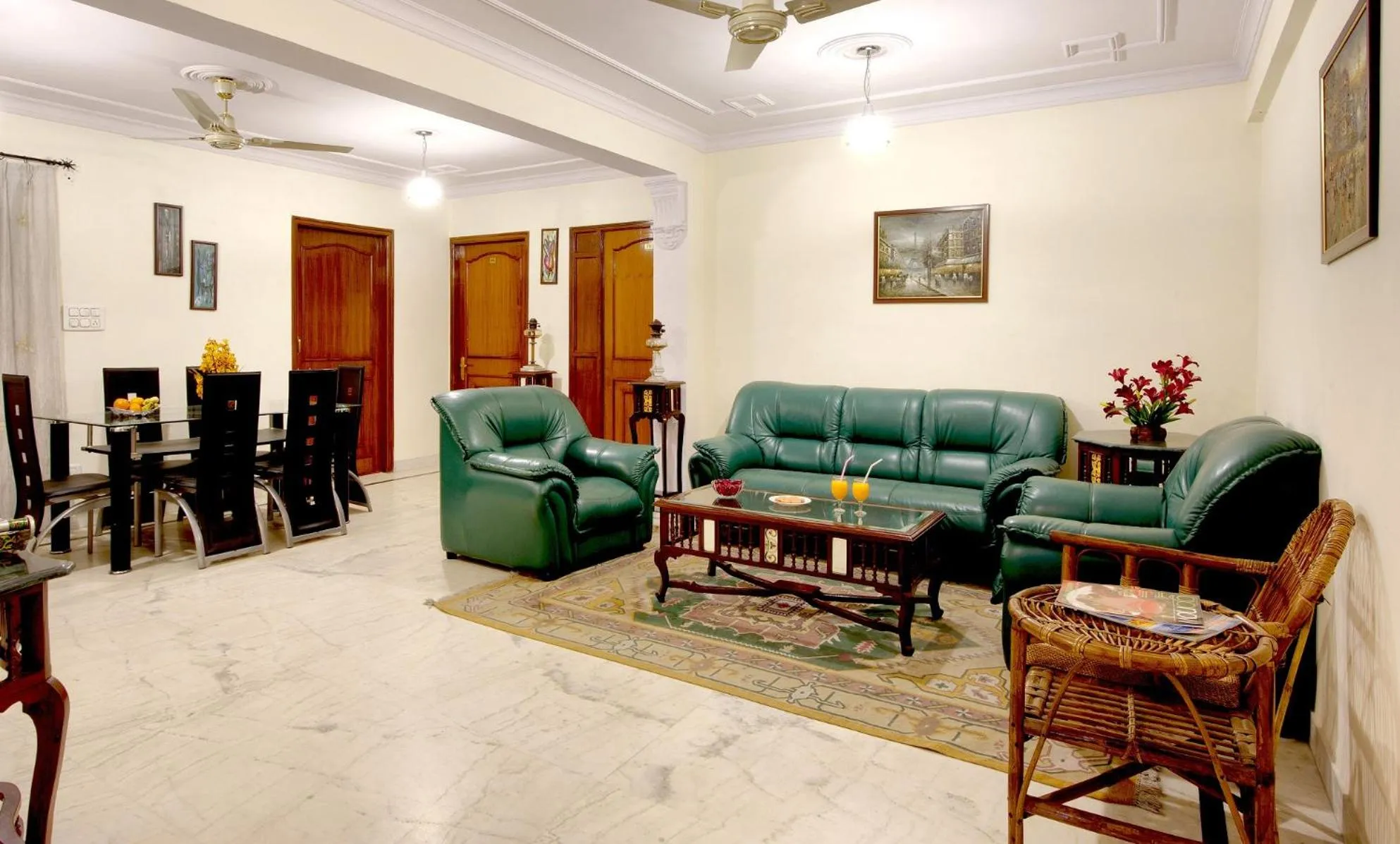 Living room in Hari Mahal Palace by Pachar Group