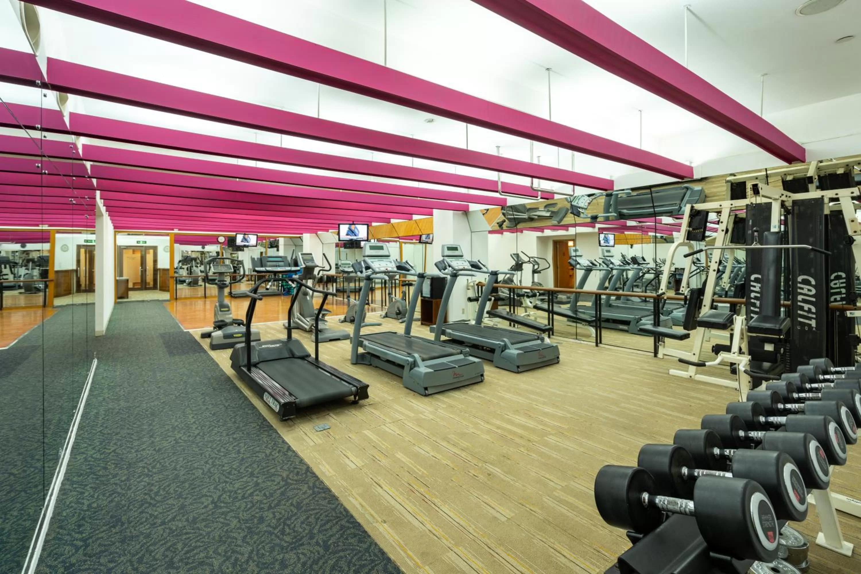 Fitness centre/facilities in Hôtel du Parc Hanoï