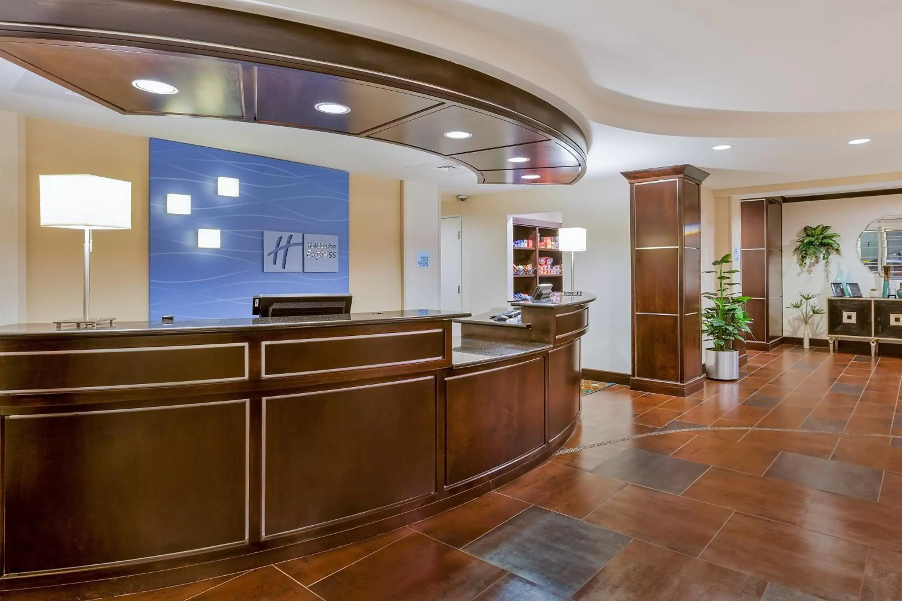 Lobby or reception, Lobby/Reception in Holiday Inn Express and Suites Alpine, an IHG Hotel