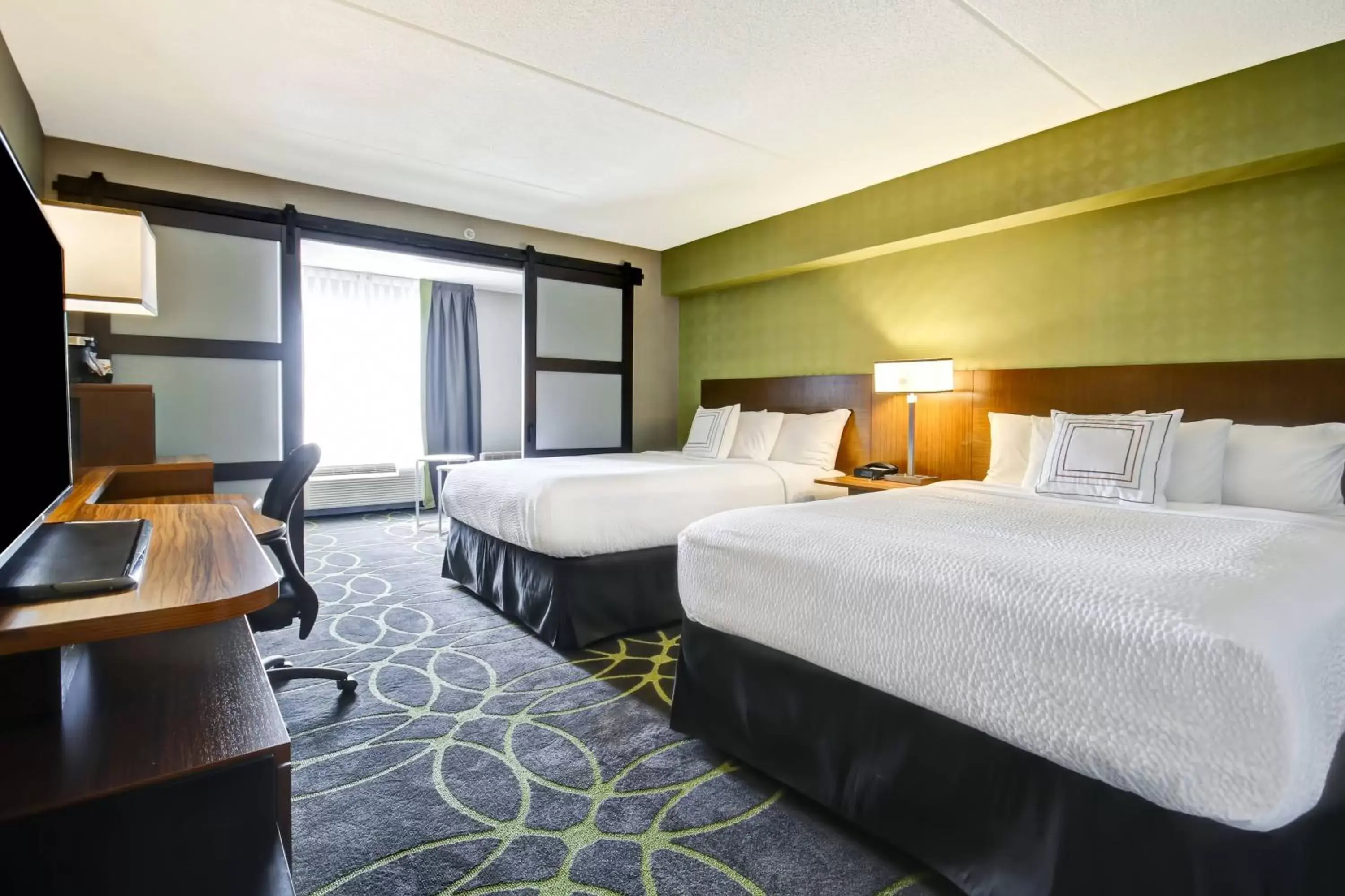 Bedroom, Bed in Fairfield Inn & Suites by Marriott Guelph