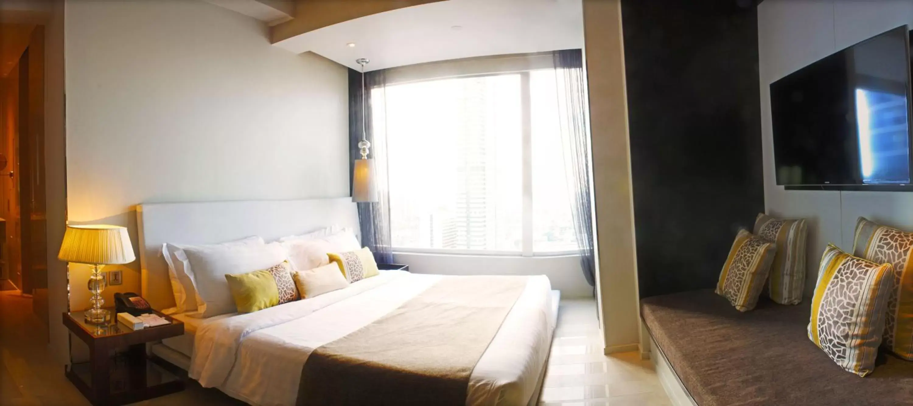 Bed, Room Photo in Mode Sathorn Hotel - SHA Extra Plus