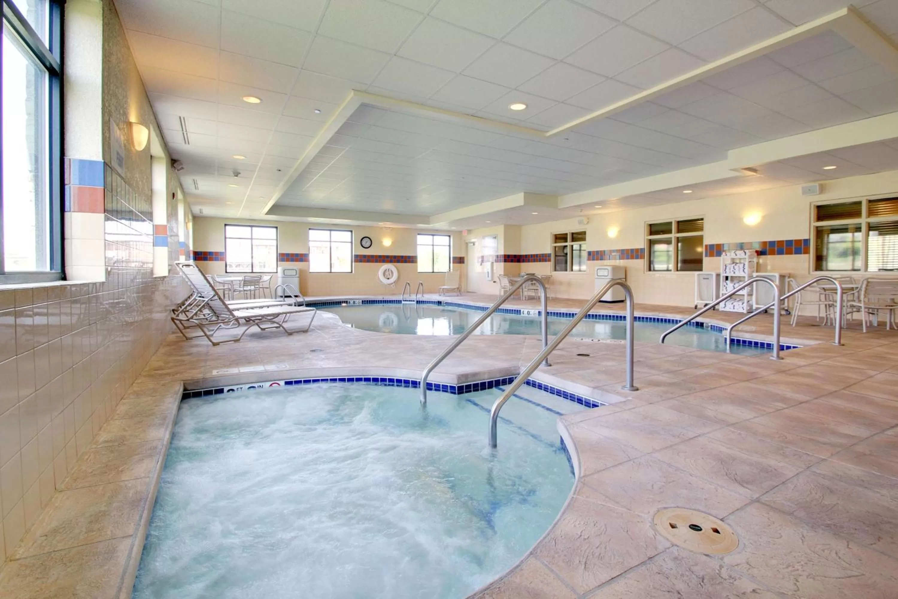 Pool view in Hampton Inn & Suites Grafton