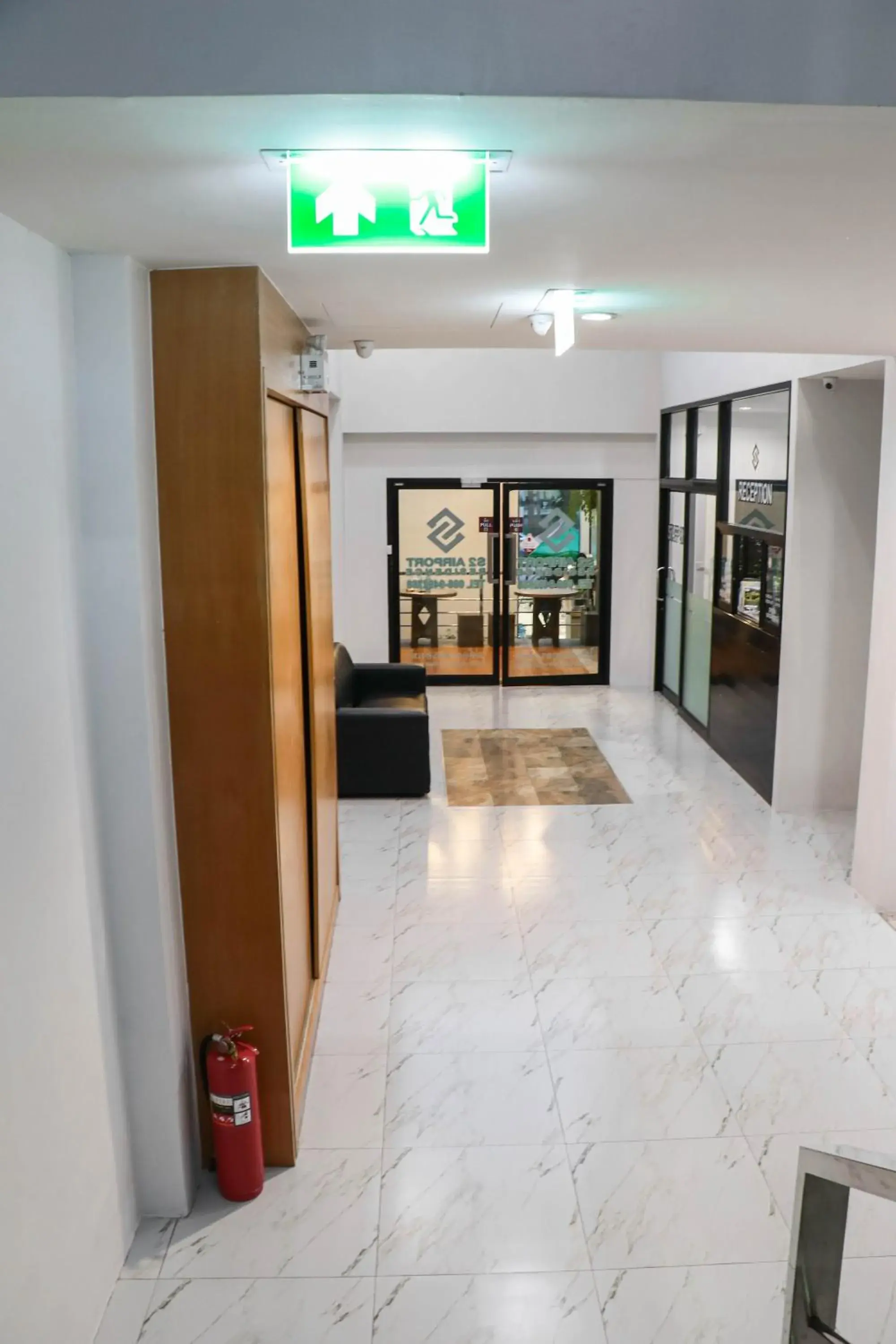 Lobby or reception in S2 Airport Residence Lobby or reception in S2 Airport Residence