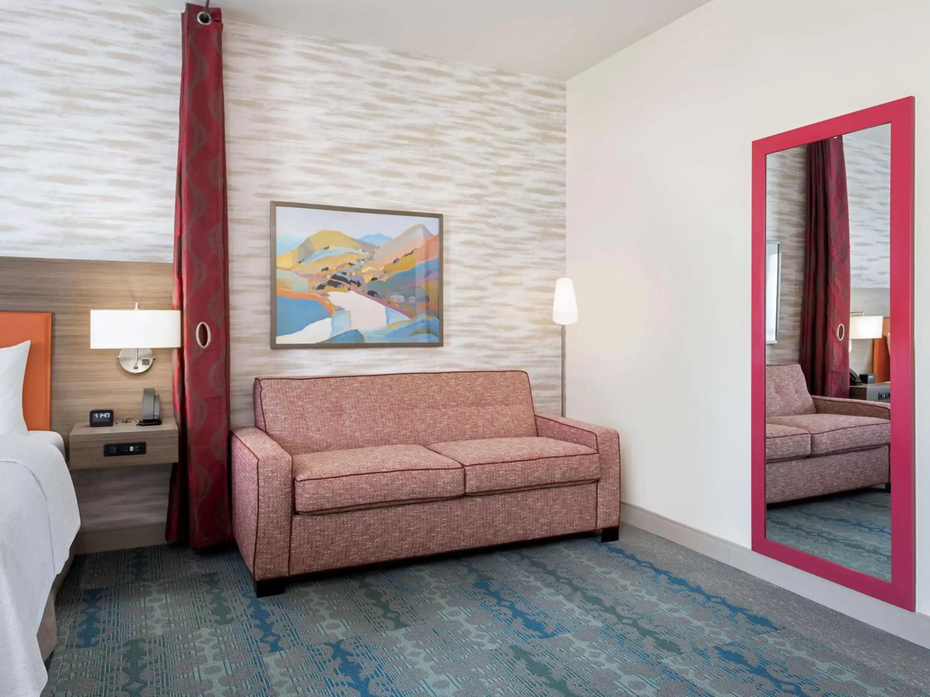 Living room, Seating Area in Home2 Suites By Hilton Phoenix Avondale, Az