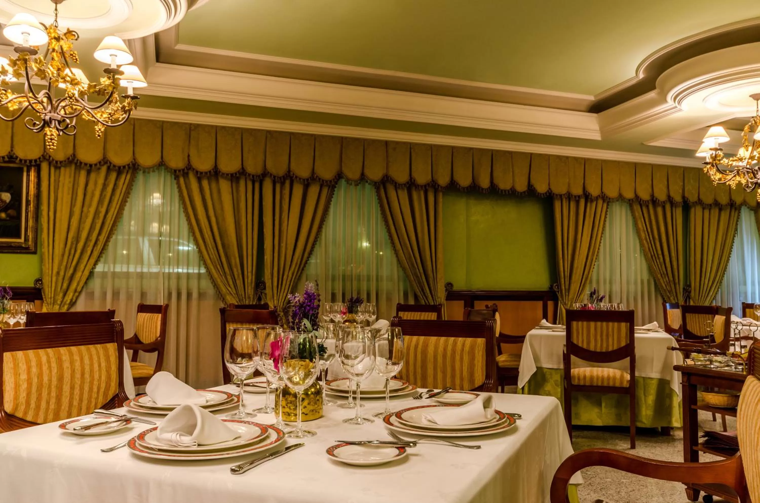 Restaurant/places to eat in Infanta Cristina