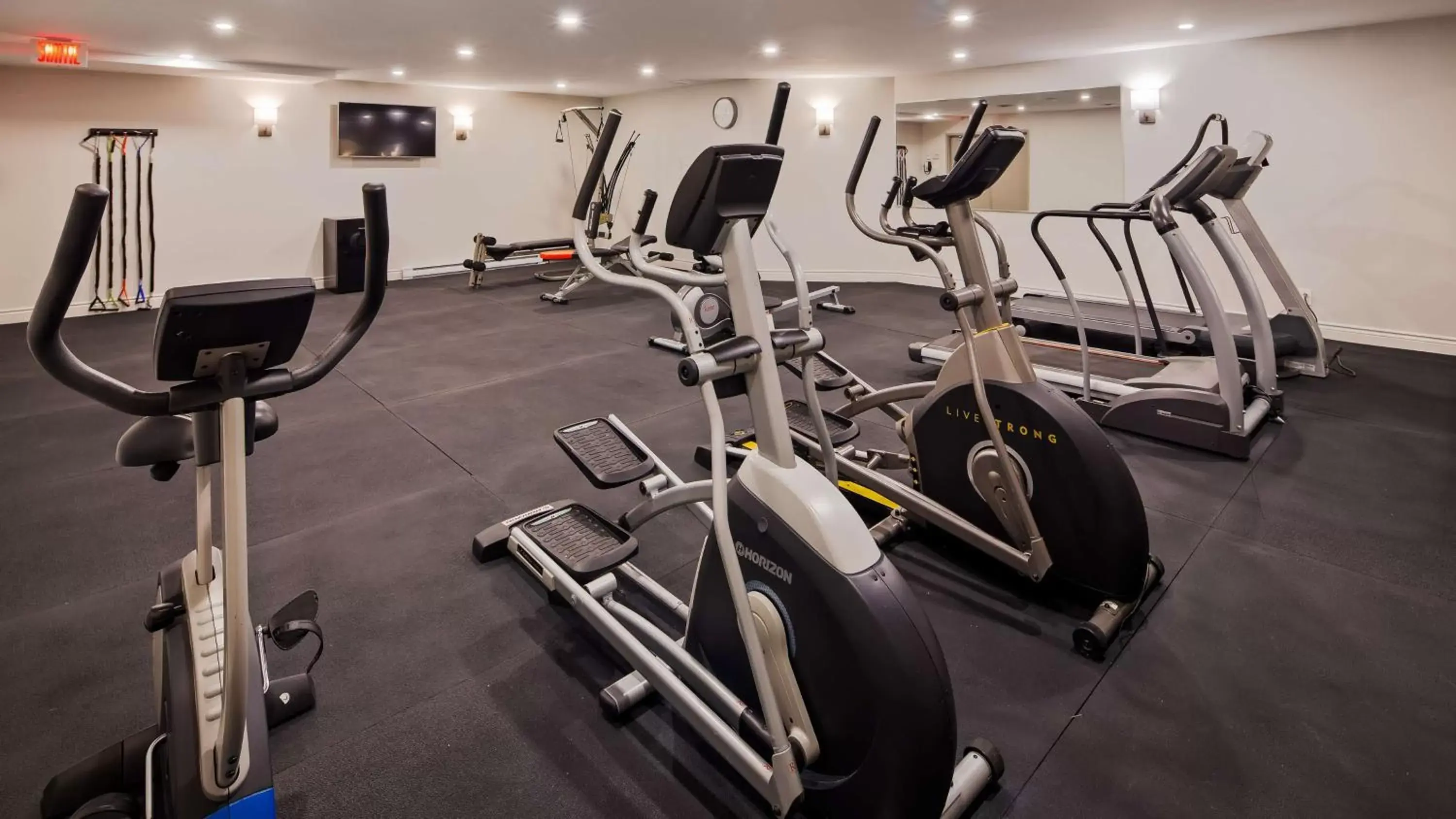 Fitness centre/facilities, Fitness Center/Facilities in Best Western Plus Montreal East
