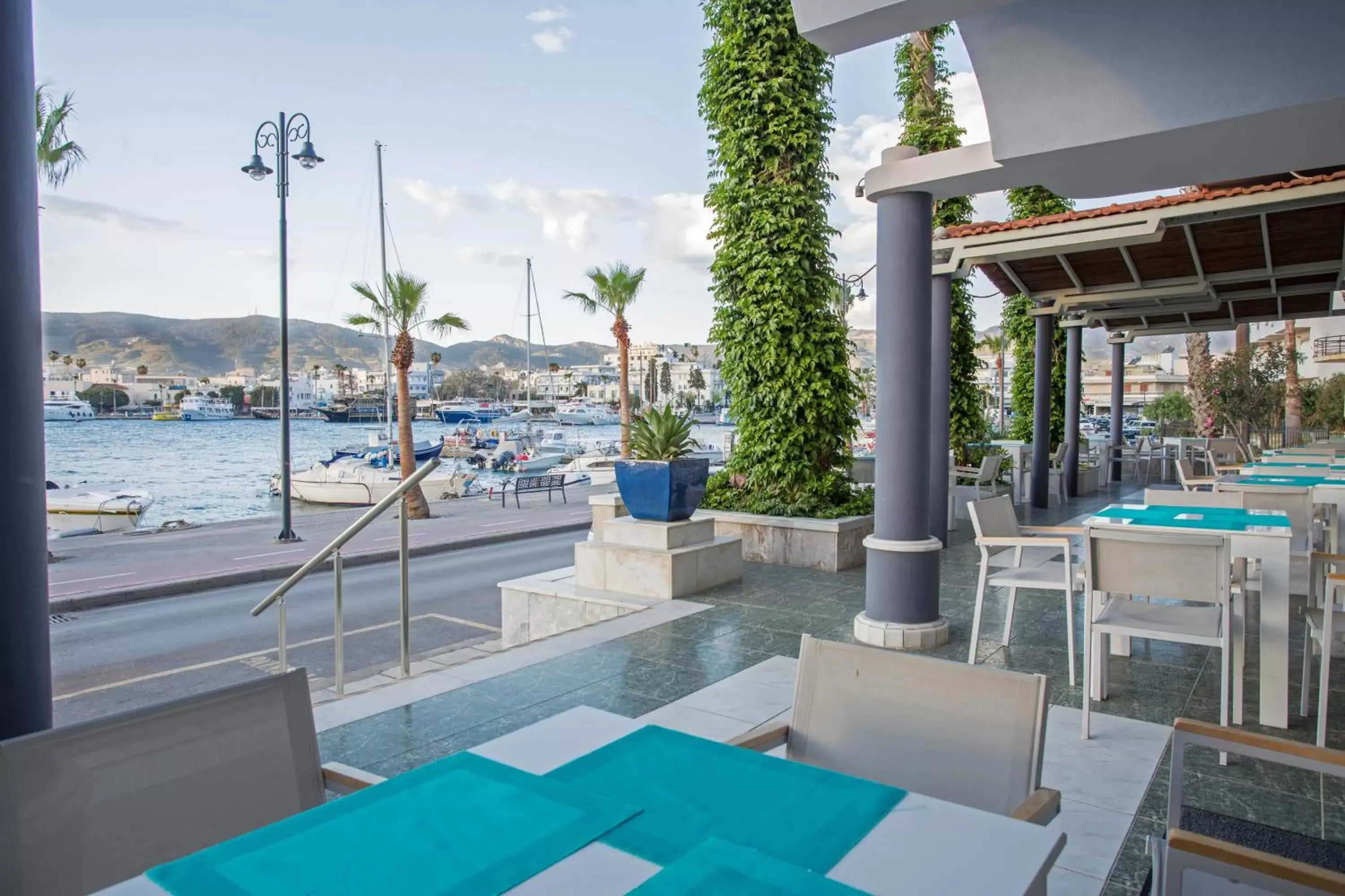 Restaurant/places to eat in Kosta Palace Restaurant/places to eat in Kosta Palace