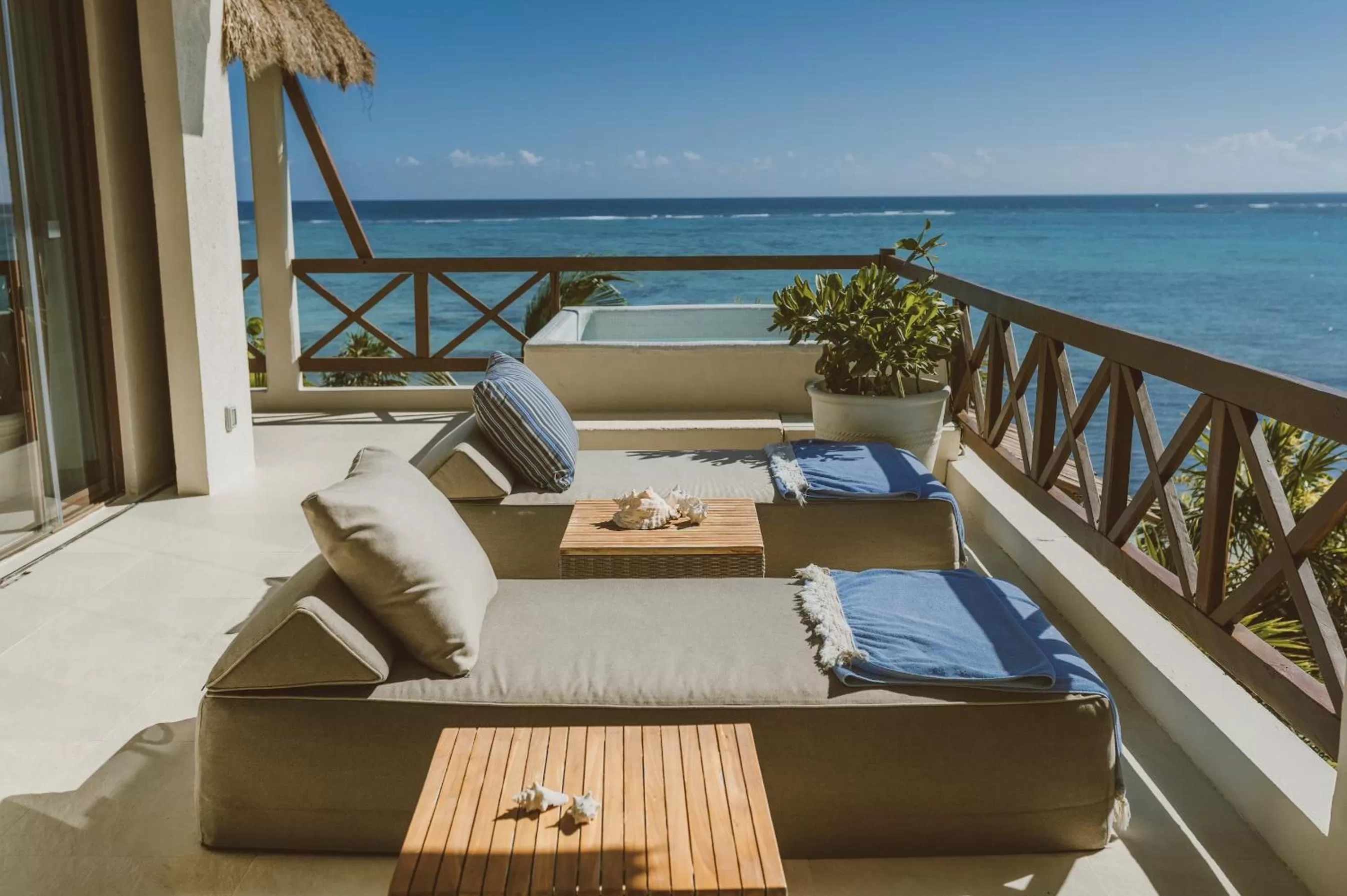 Day in Jashita Hotel