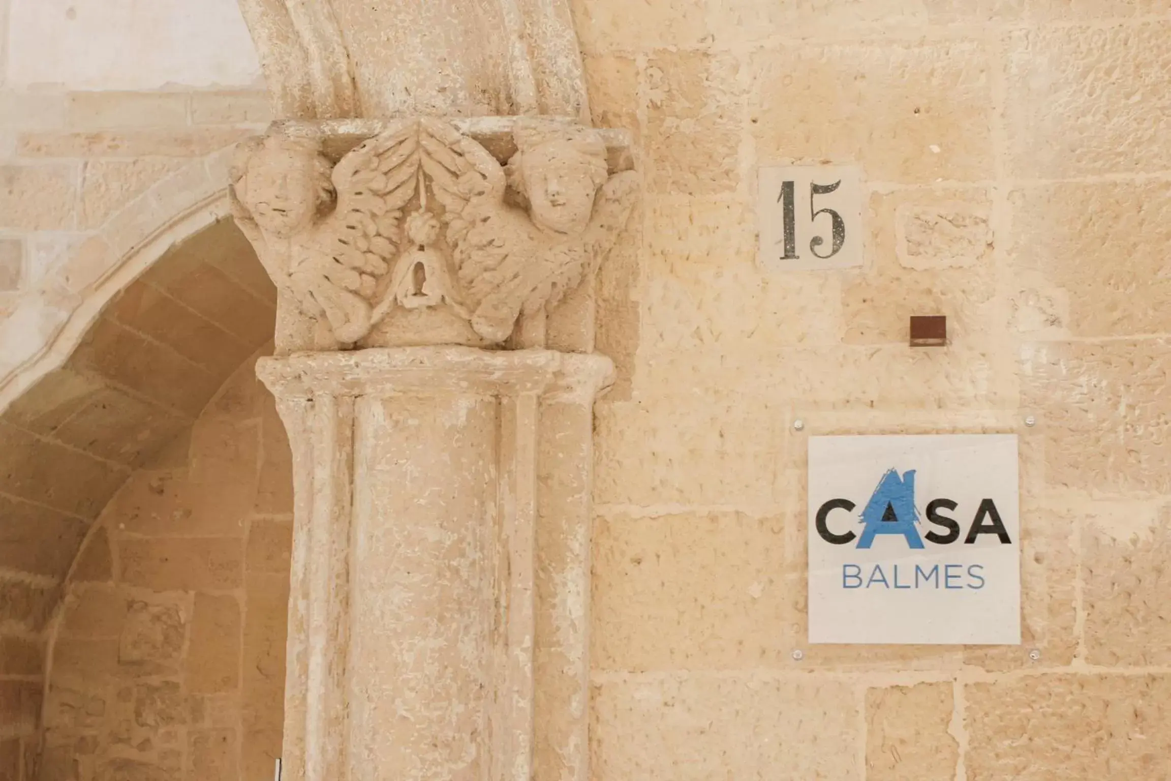 Property building in Casa Balmes