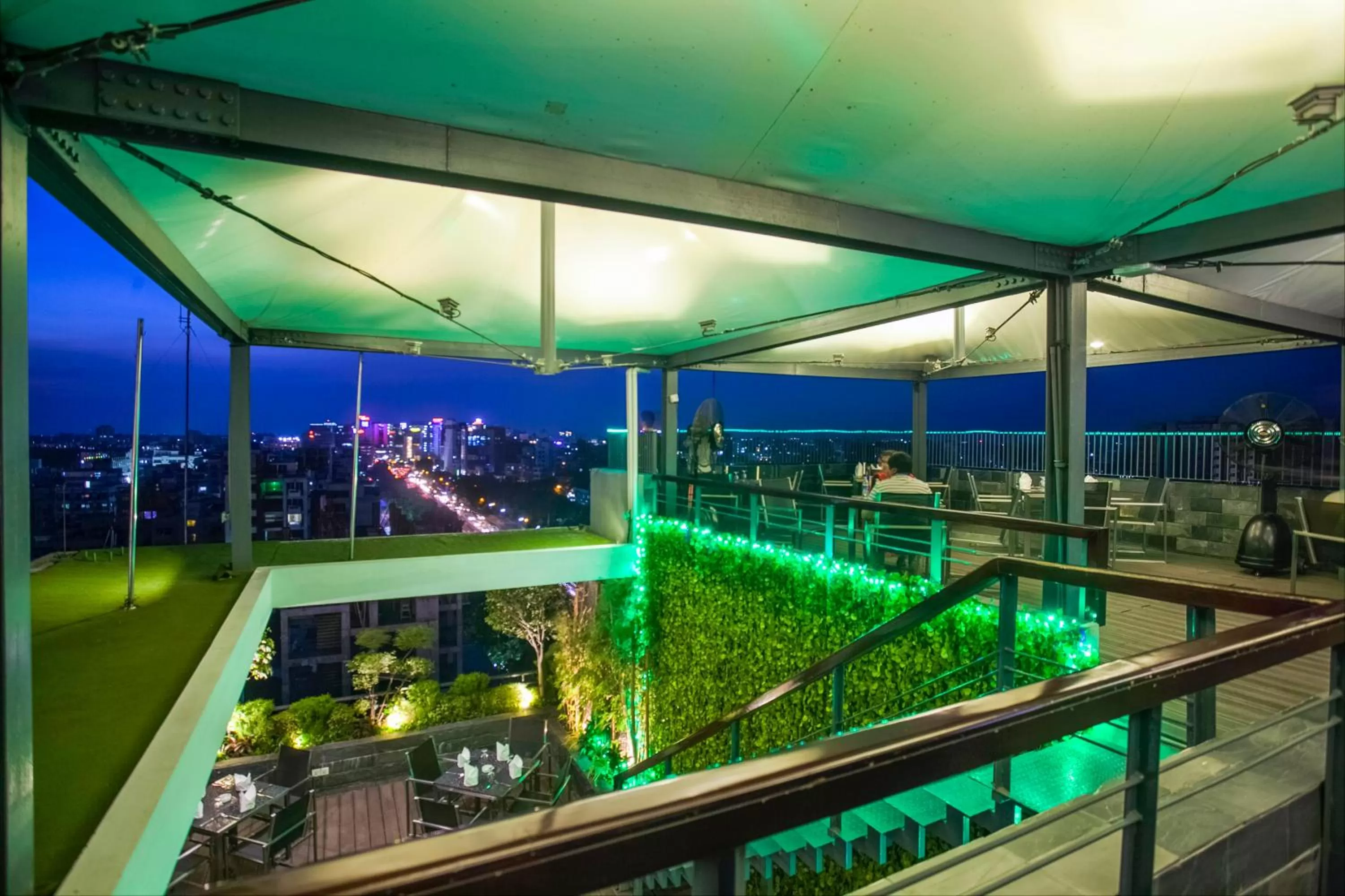 Restaurant/places to eat in Best Western Plus Maple Leaf