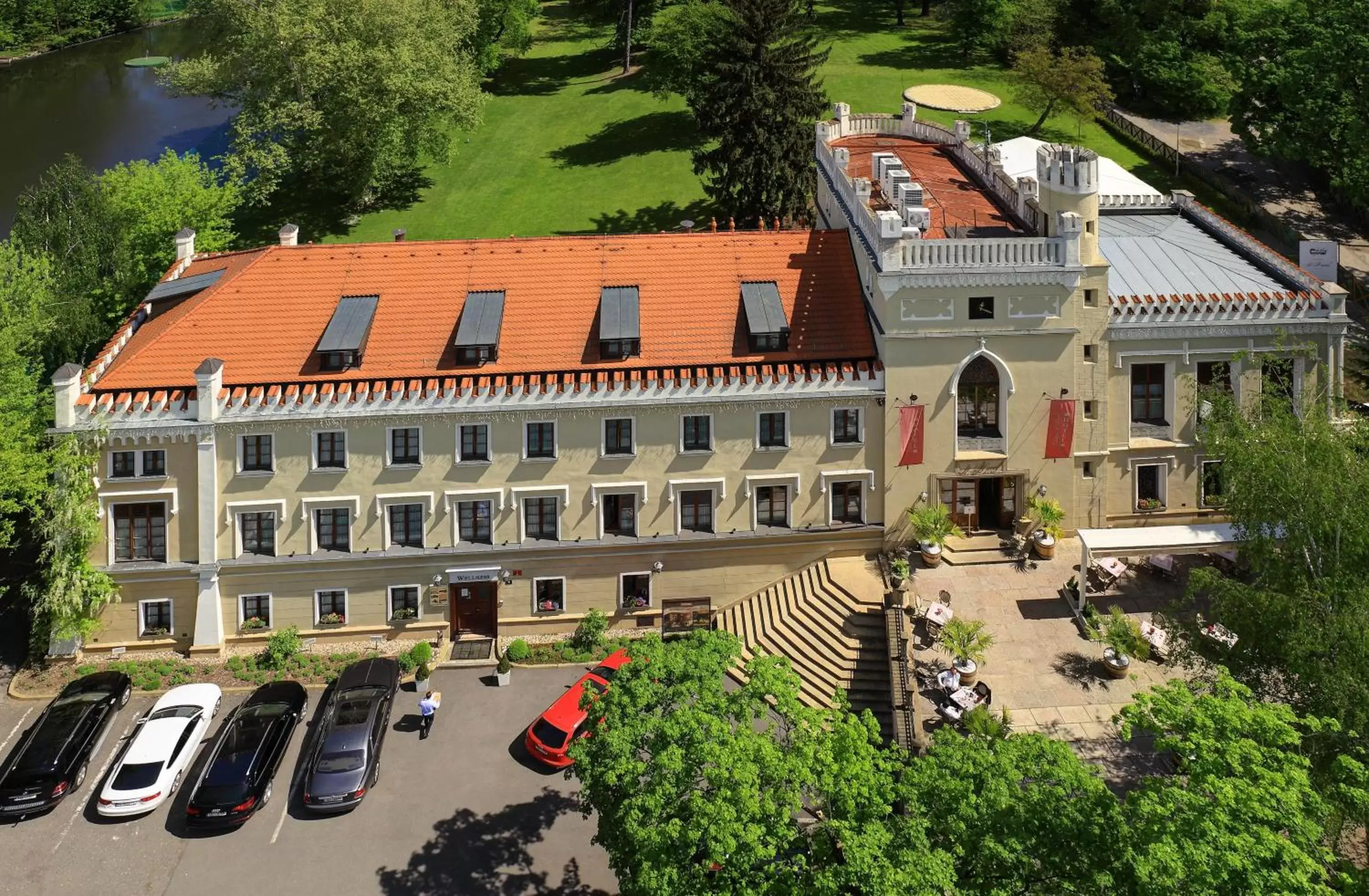 Day, Property Building in Chateau St. Havel - Wellness Hotel