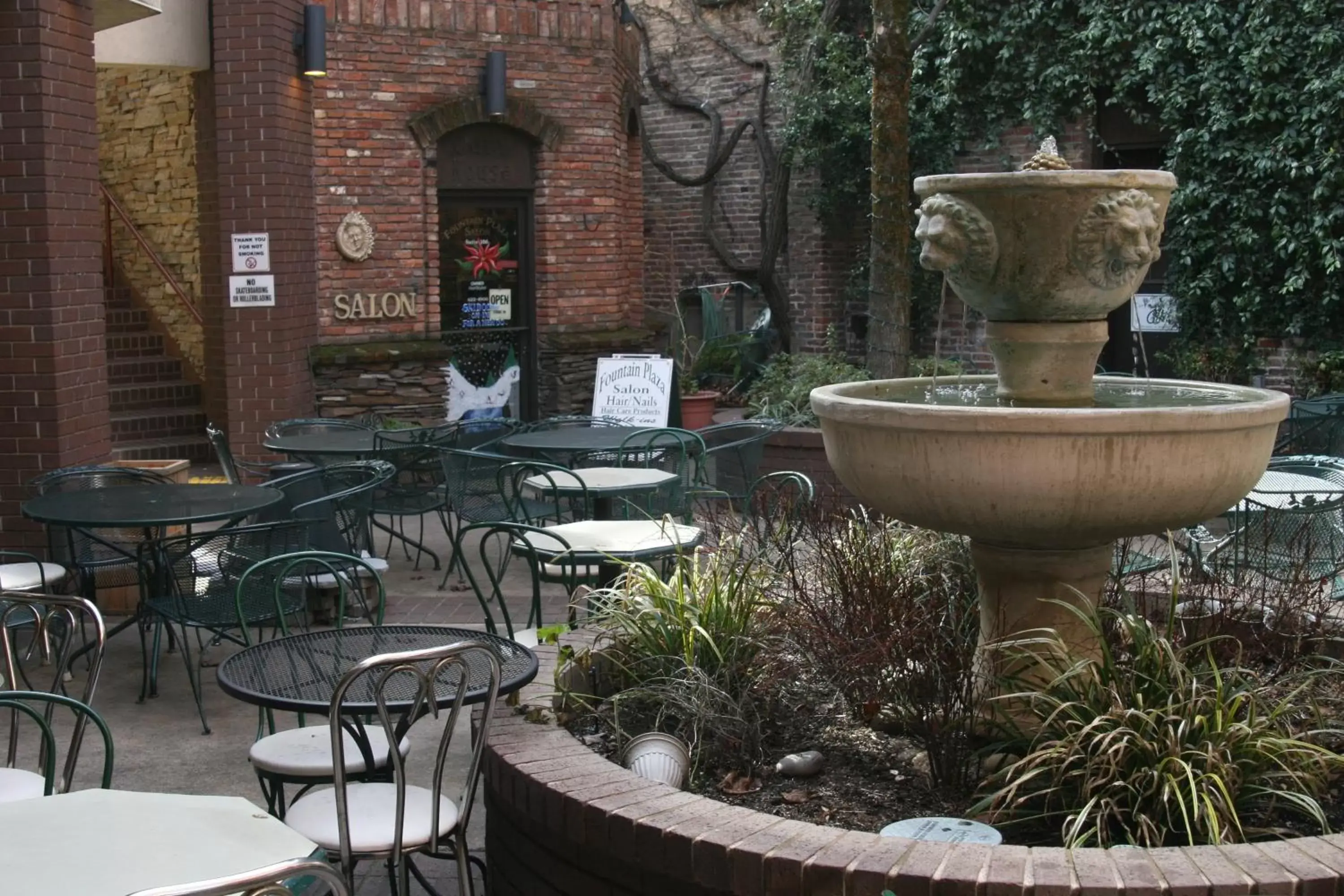 Patio in Historic Cary House Hotel