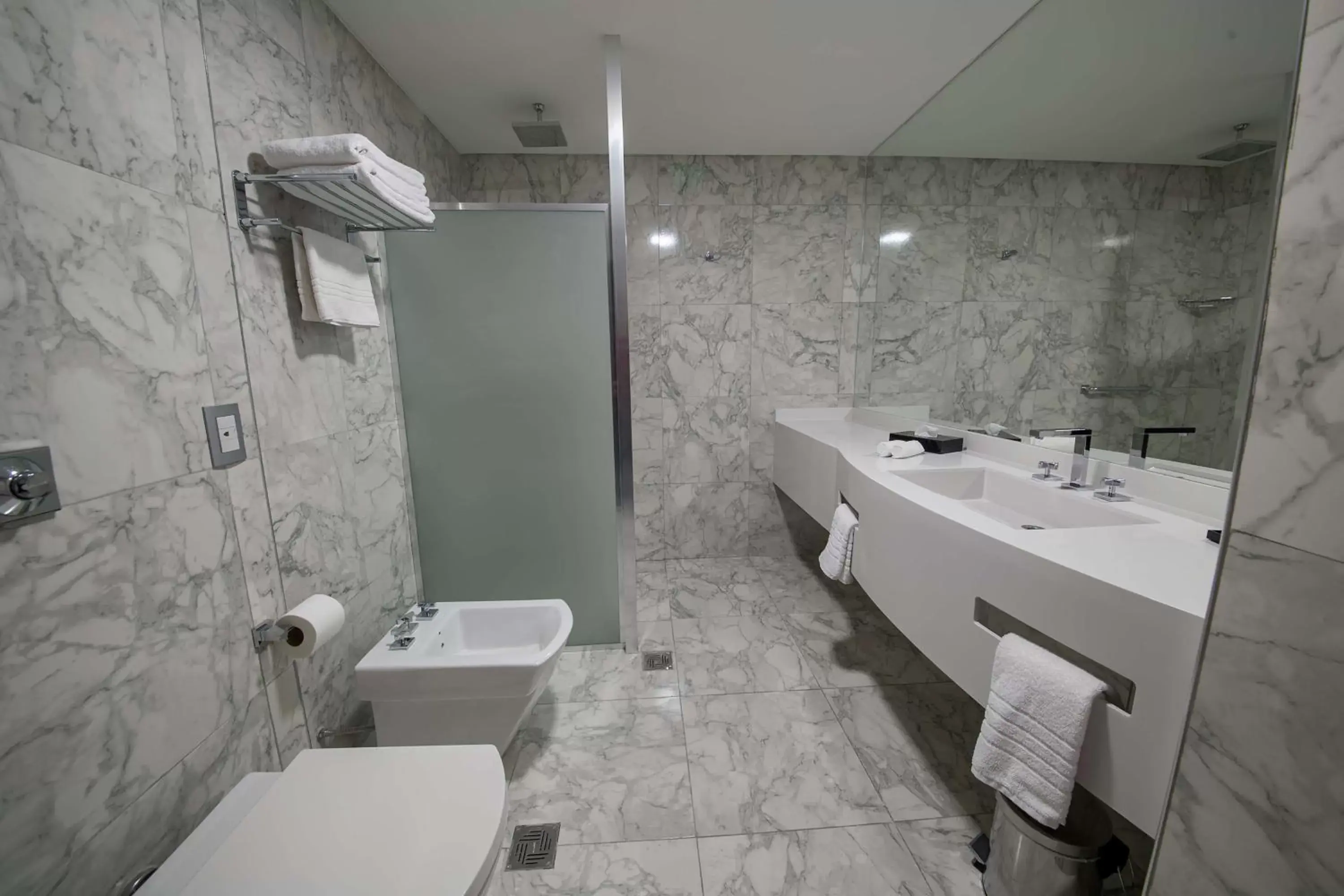 Junior King Suite with Seating Area in Hilton Garden Inn Santiago Del Estero - HILTON HOTELS Junior King Suite with Seating Area in Hilton Garden Inn Santiago Del Estero - HILTON HOTELS