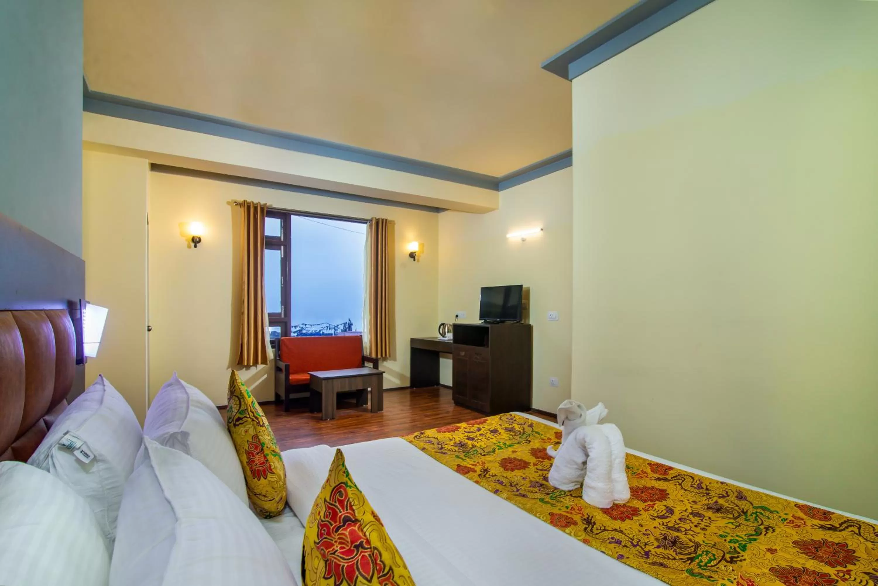 Bedroom, Bed in Muscatel Grand Silkroute - 300 Mts from MG Marg