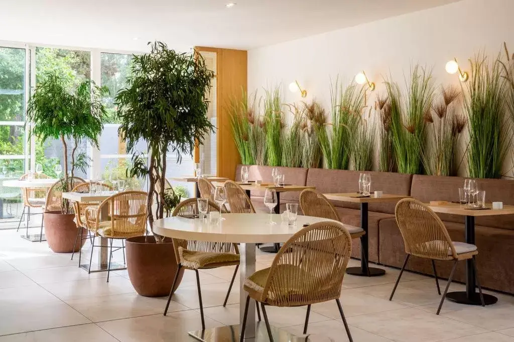 Restaurant/places to eat in Best Western Hotel du Lac Dunkerque- Restaurant ouvert 7/7 midi et soir Restaurant/places to eat in Best Western Hotel du Lac Dunkerque- Restaurant ouvert 7/7 midi et soir