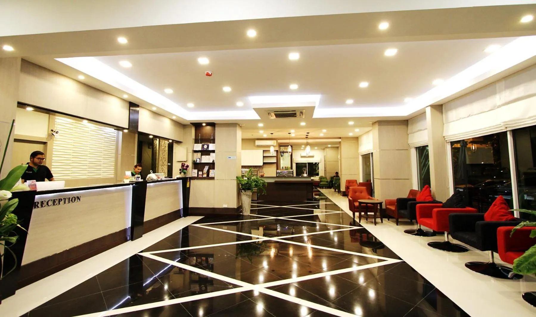 Lobby or reception in The Contrast i Hotel