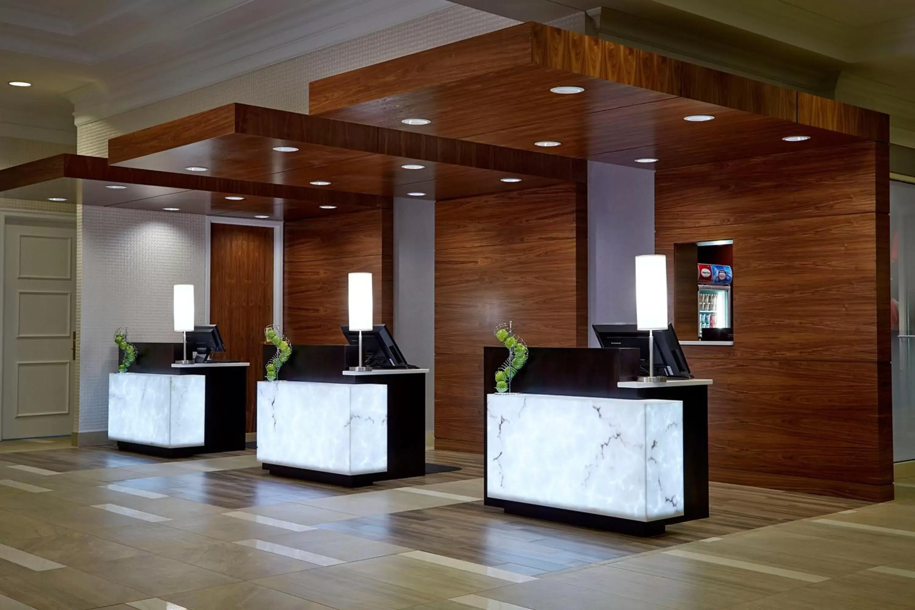 Lobby or reception in Milwaukee Marriott West