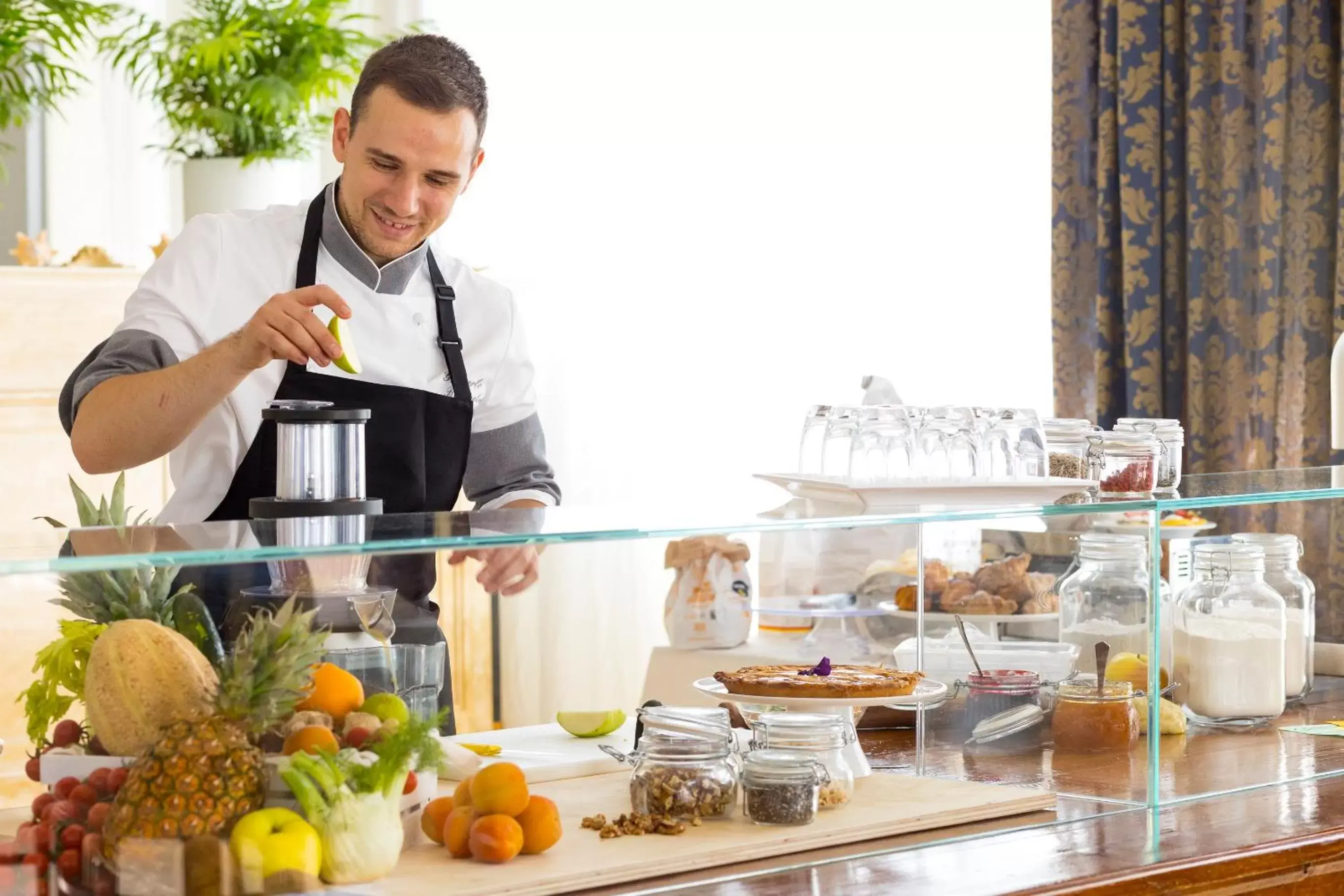 Restaurant/places to eat in Hotel Baia Imperiale Restaurant/places to eat in Hotel Baia Imperiale