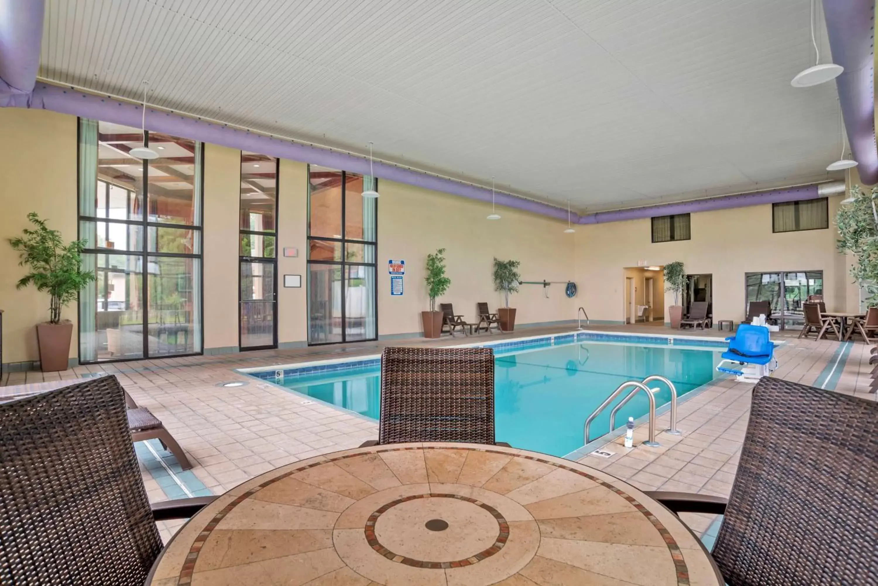 Pool view, Swimming Pool in Best Western Vicksburg