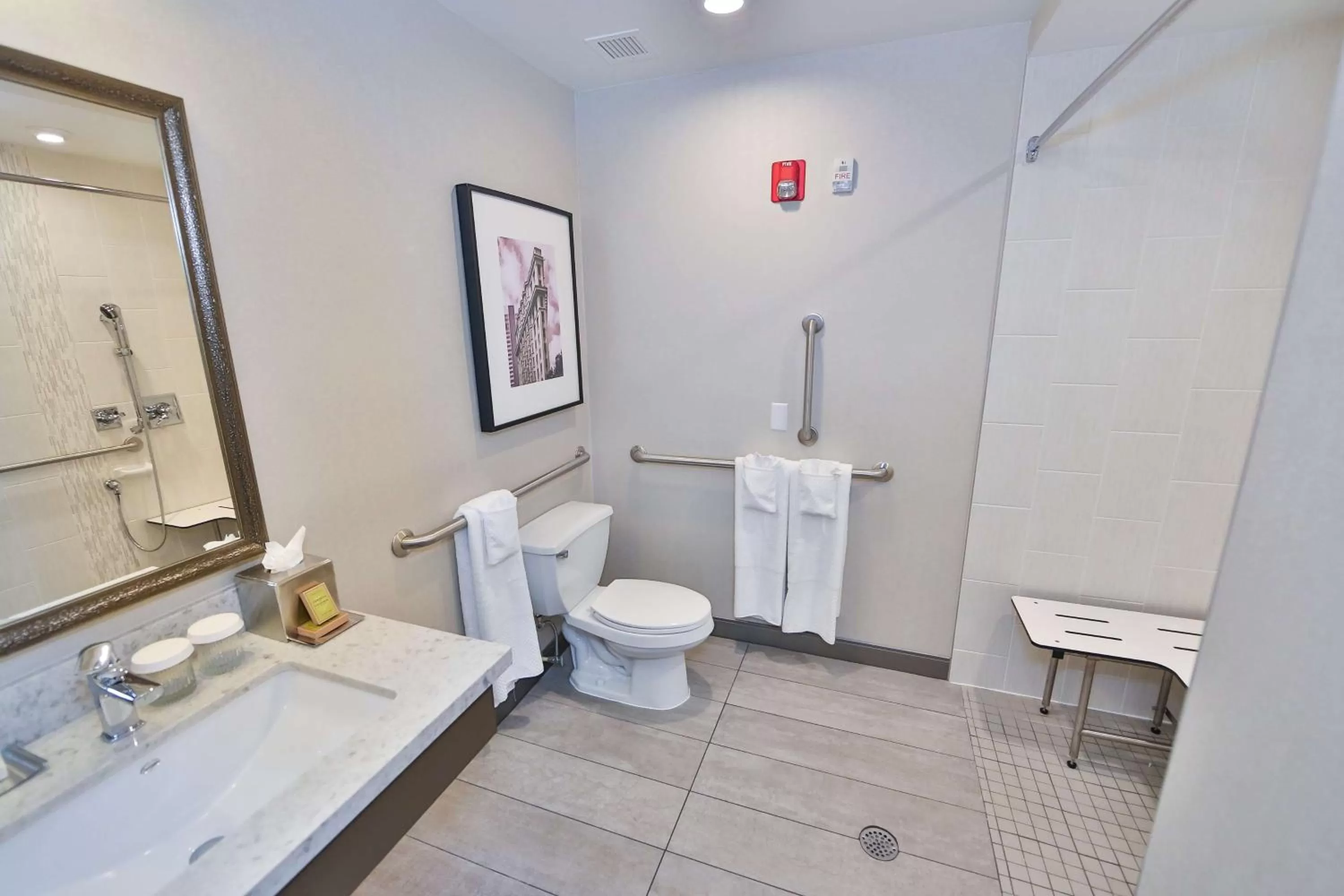 Bathroom in DoubleTree by Hilton Atlanta Alpharetta-Windward