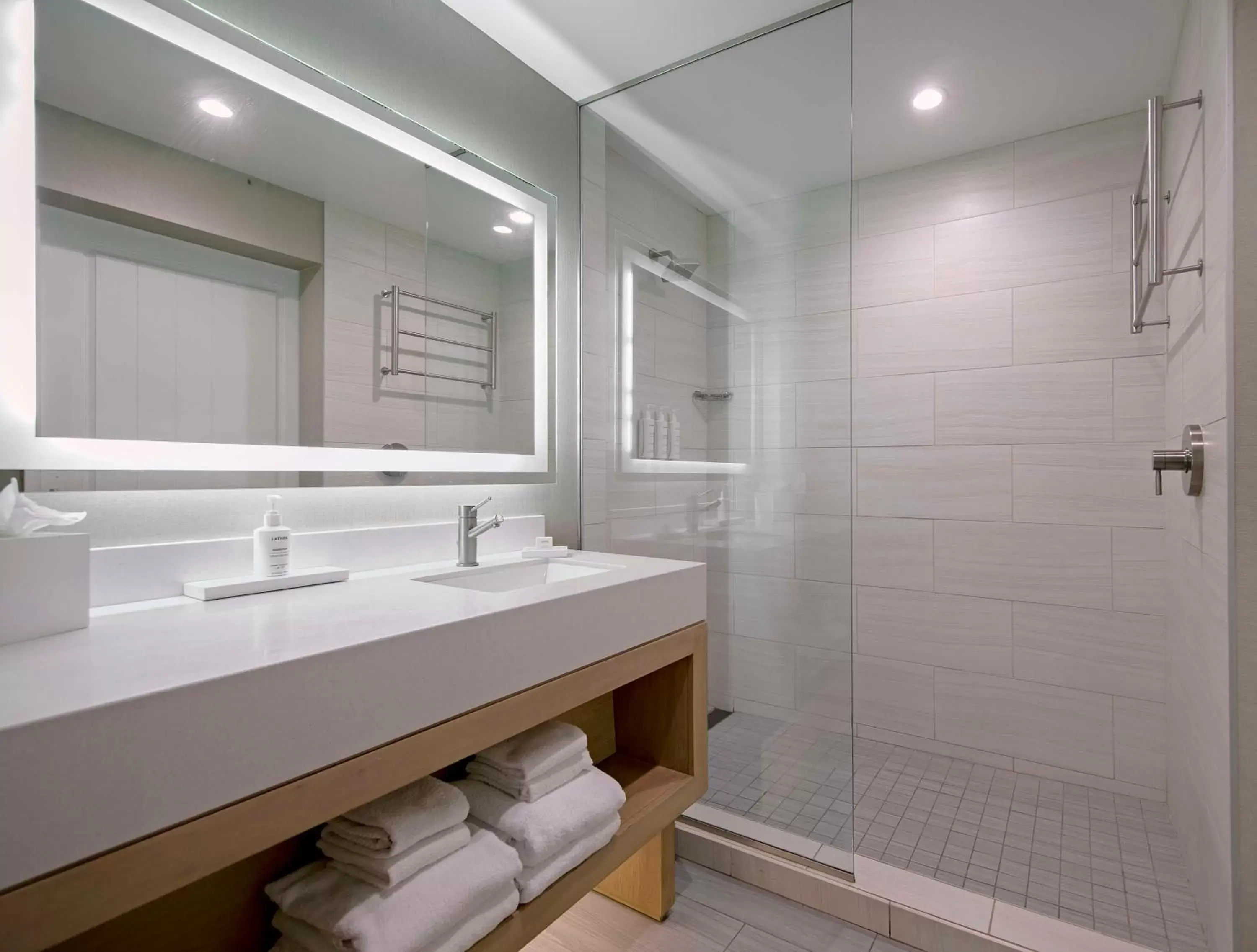 Shower, Bathroom in Inn at the Pier Pismo Beach, Curio Collection by Hilton