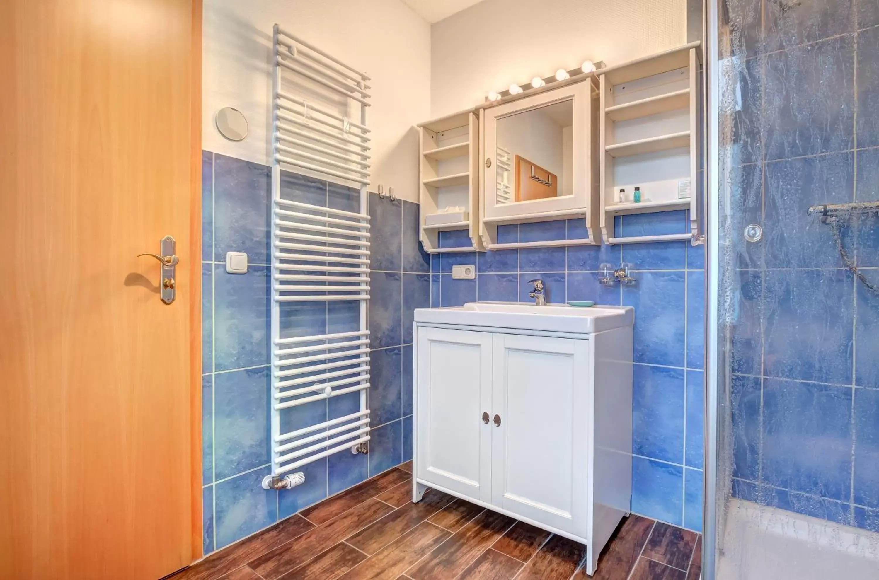 Photo of the whole room, Bathroom in Hotel Villa Seeschlößchen