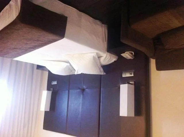 Photo of the whole room in Hotel Diego's