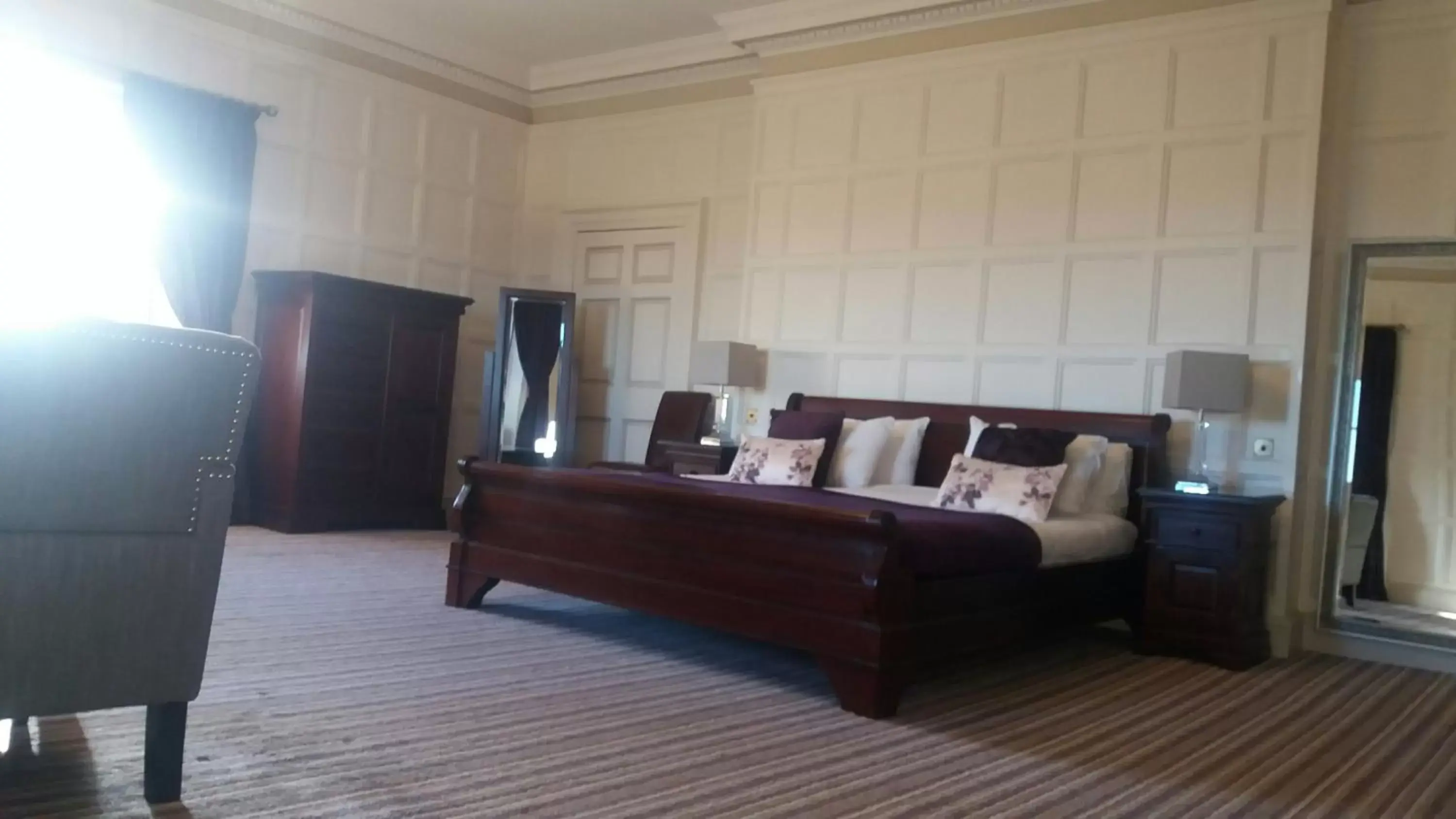 Bedroom in Wortley Hall Sheffield