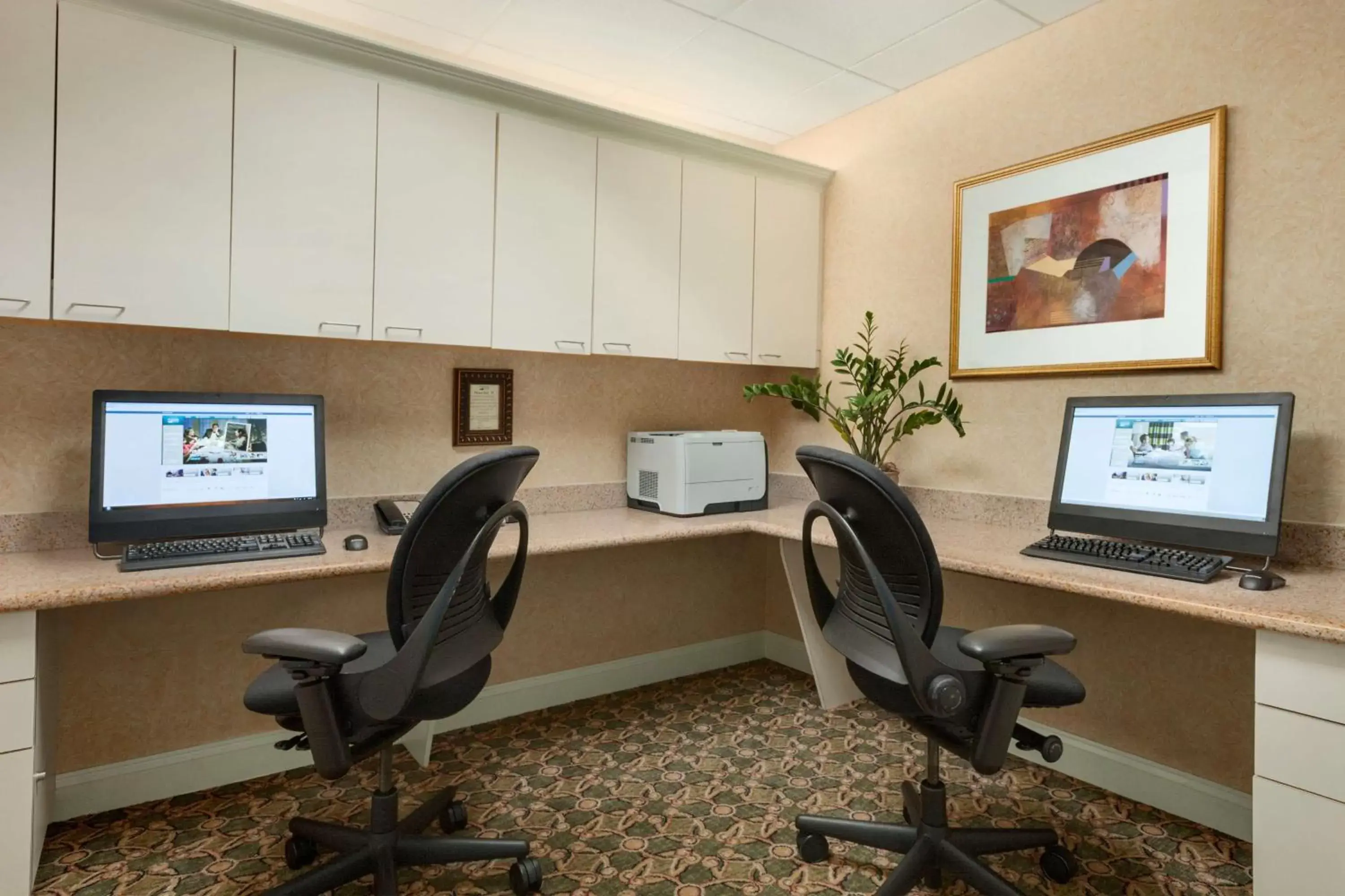 Business facilities, Business Area/Conference Room in Homewood Suites by Hilton Falls Church