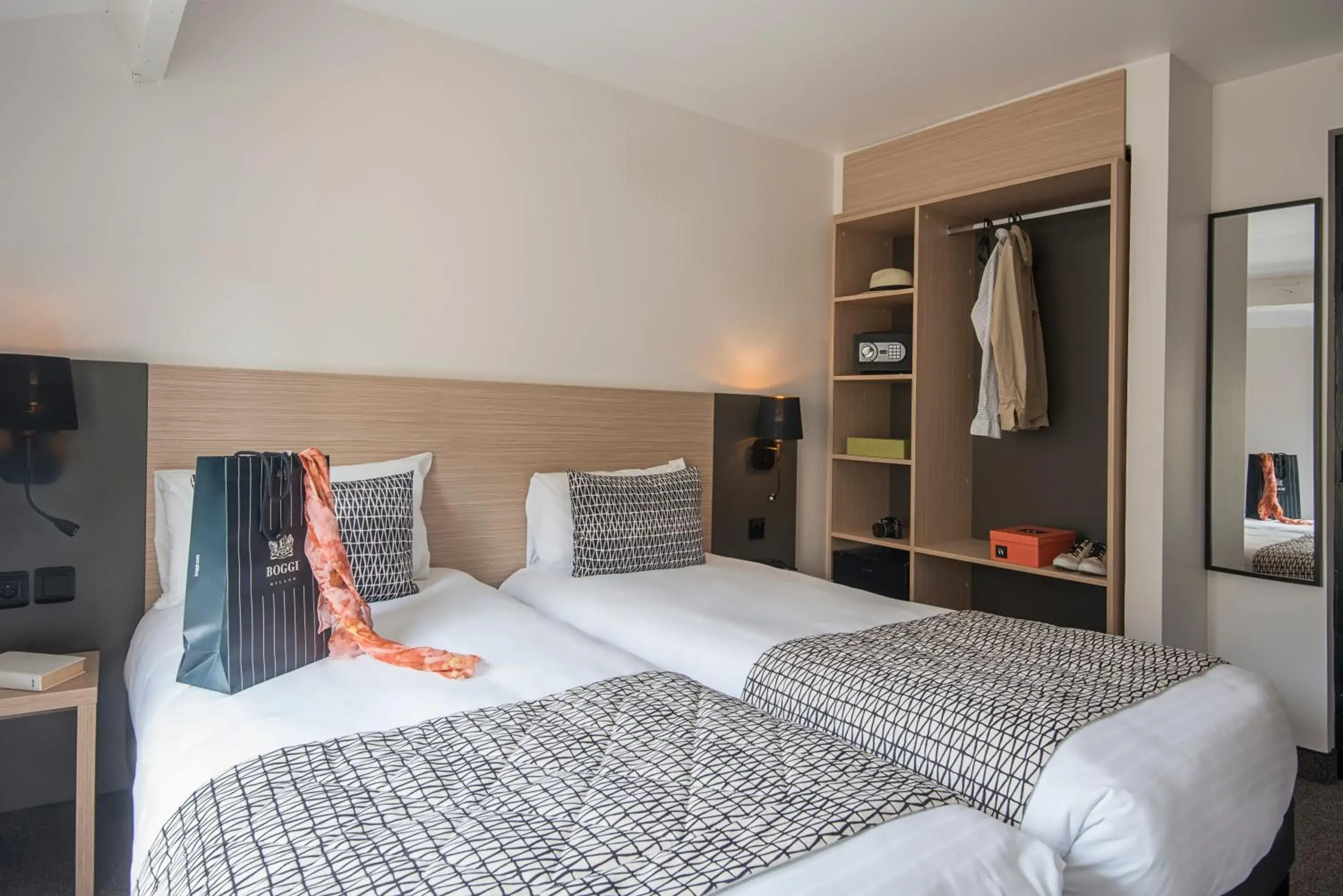 Bedroom, Bed in Hotel Saint Gothard