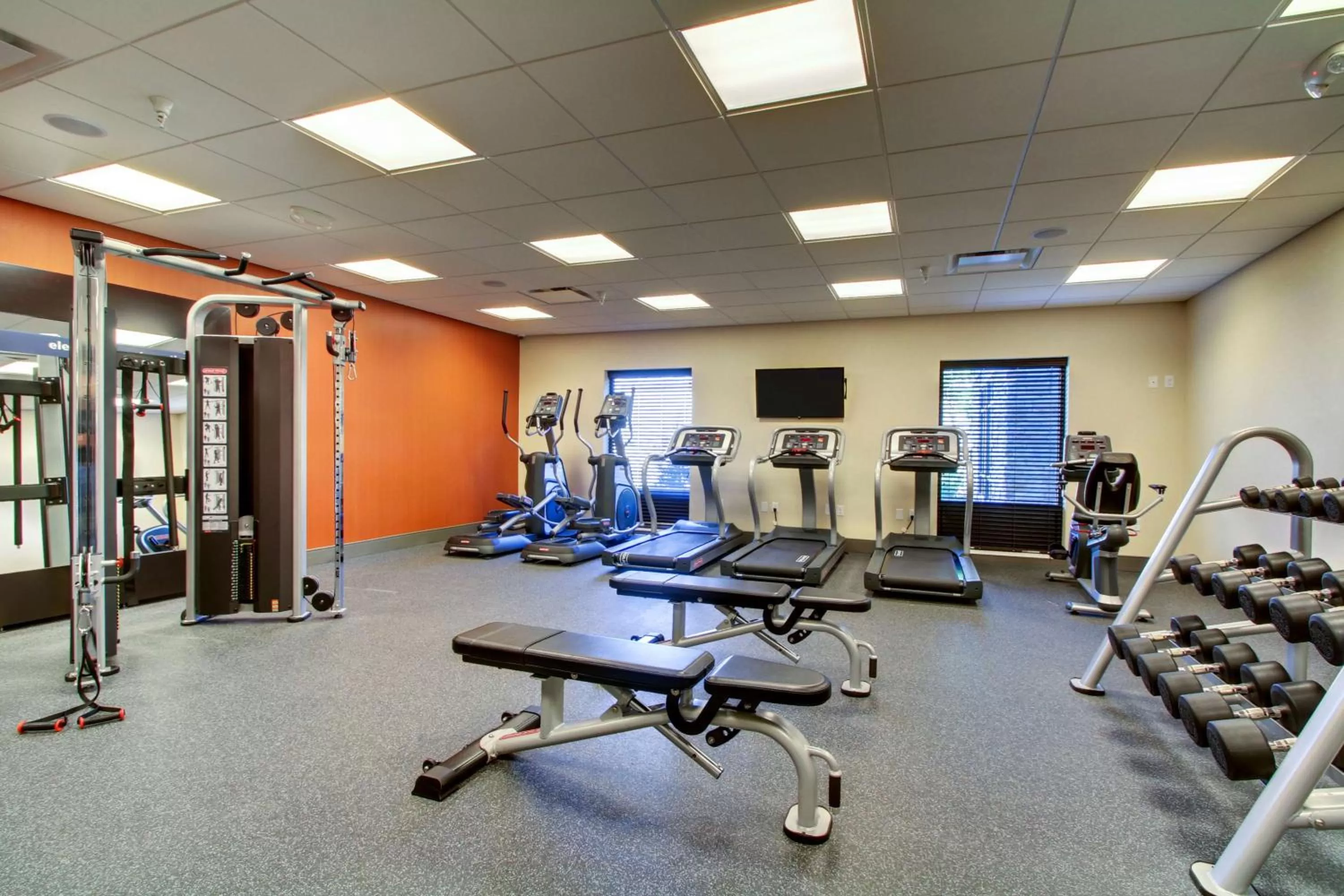 Fitness centre/facilities in Hampton Inn & Suites Milwaukee West