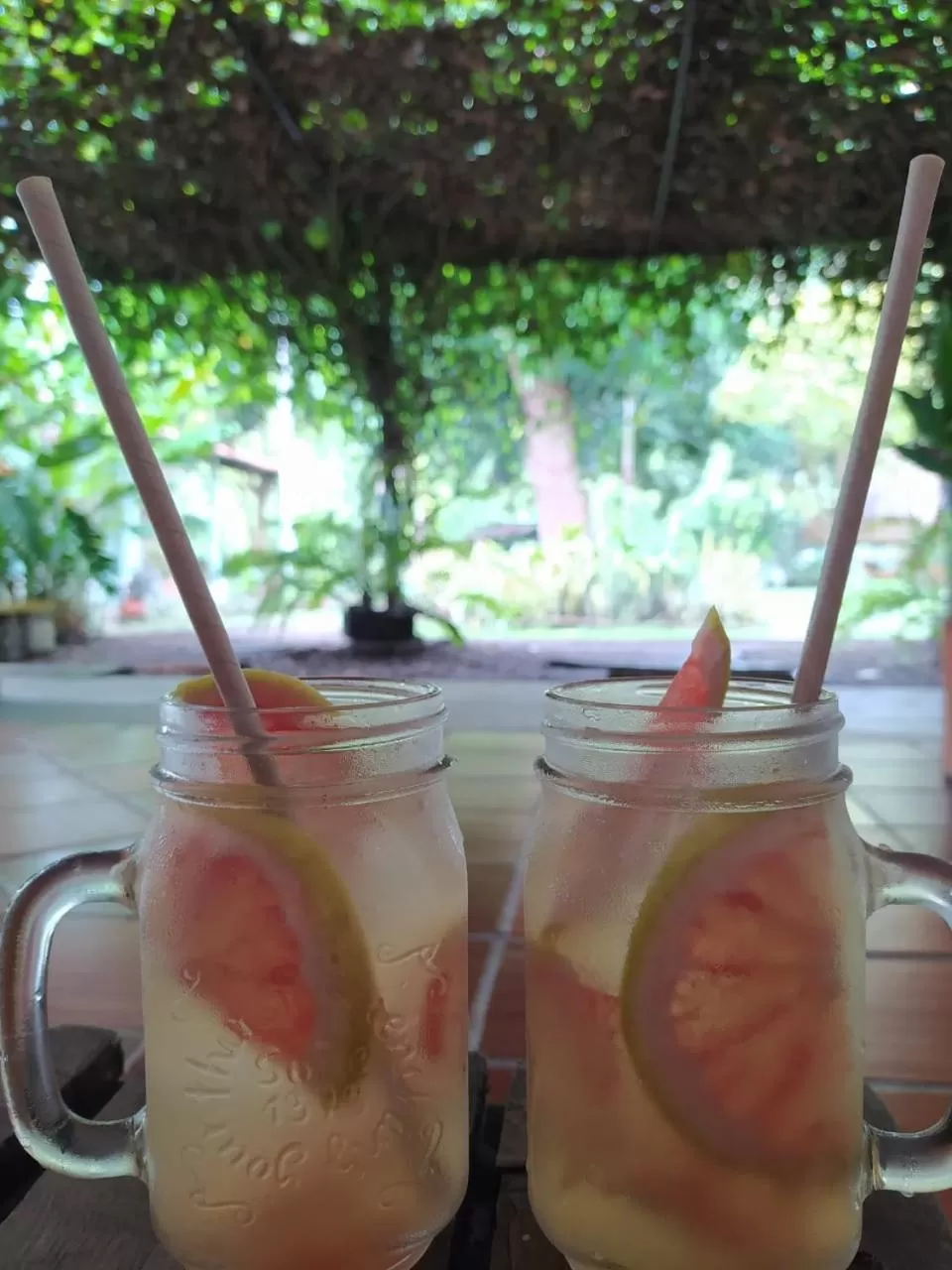 Drinks in Waka Hotel Rural