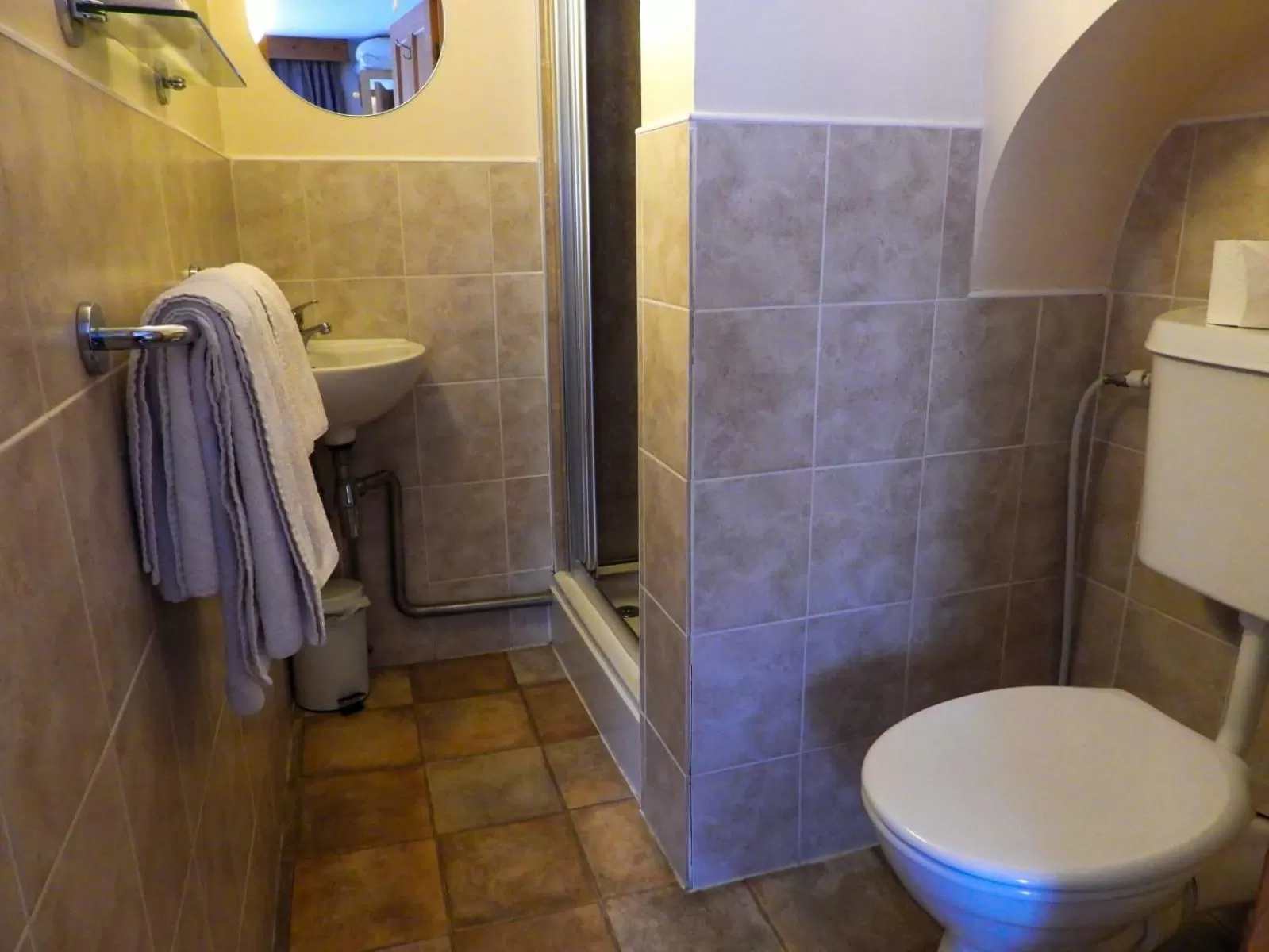 Bathroom in Crab pot cottage