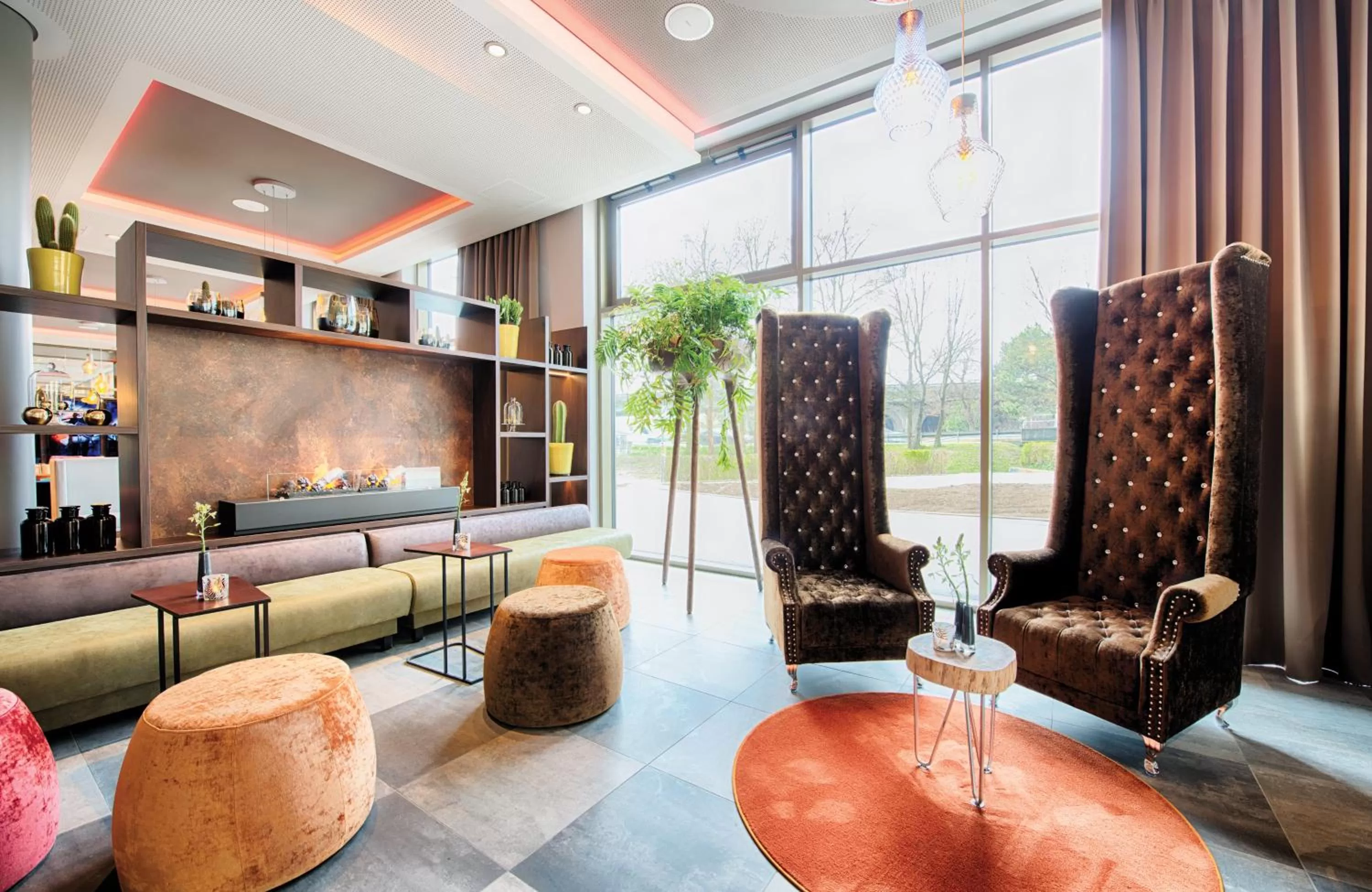 Lobby or reception in Leonardo Royal Hotel Ulm