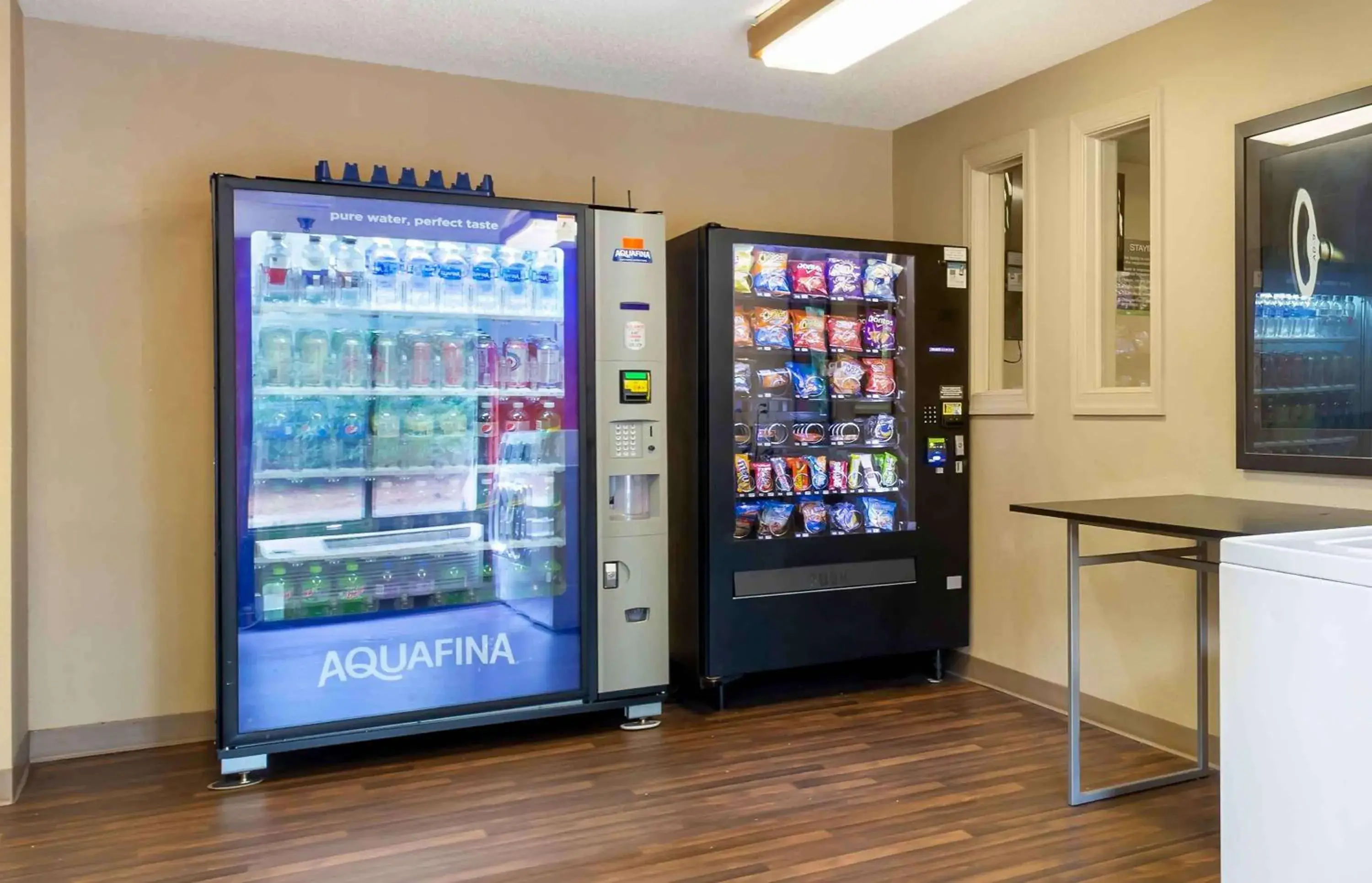 Property building in Extended Stay America Select Suites - Raleigh - Cary - Regency Parkway South Property building in Extended Stay America Select Suites - Raleigh - Cary - Regency Parkway South