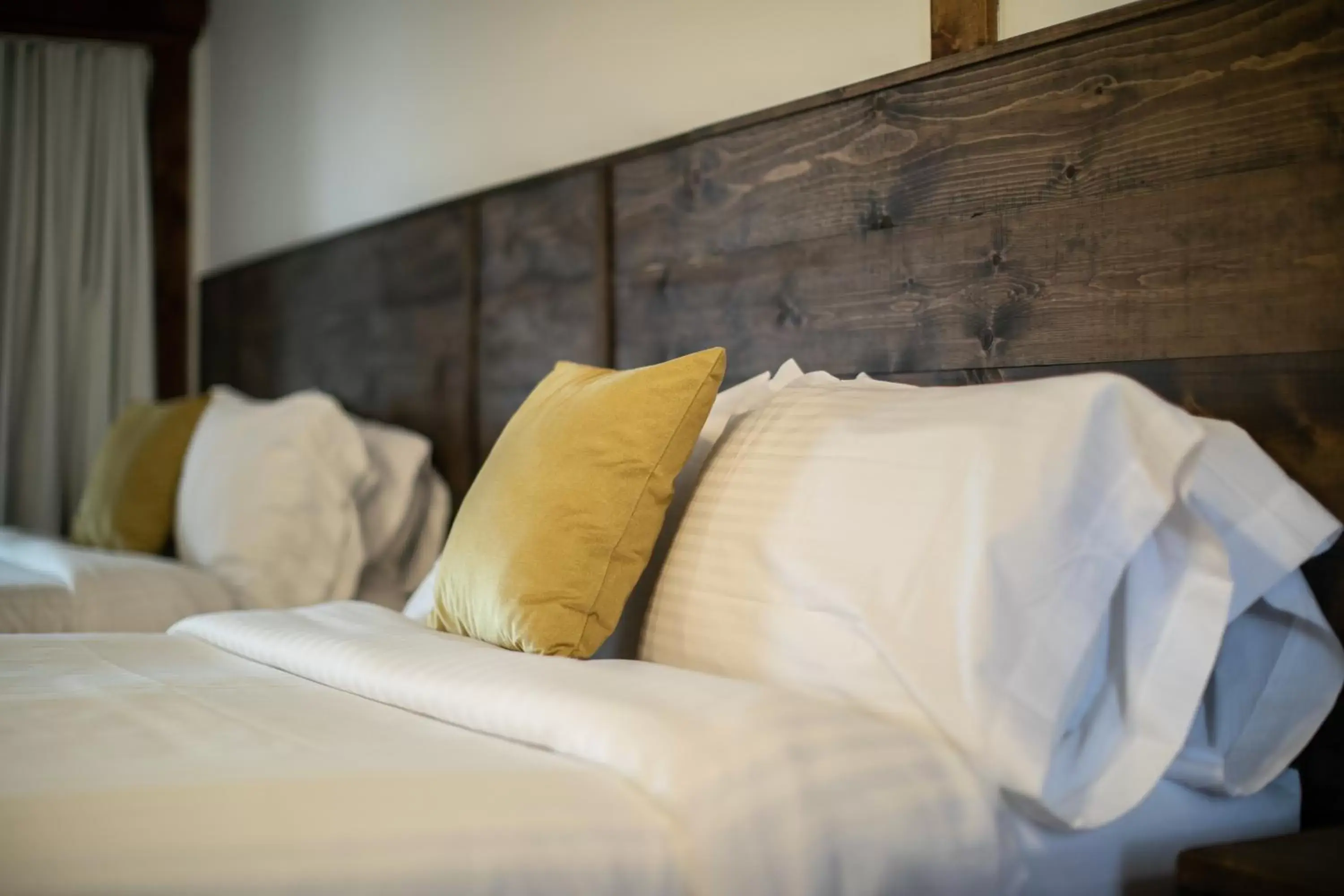 Bedroom, Bed in Auberge Seigneurie des Monts