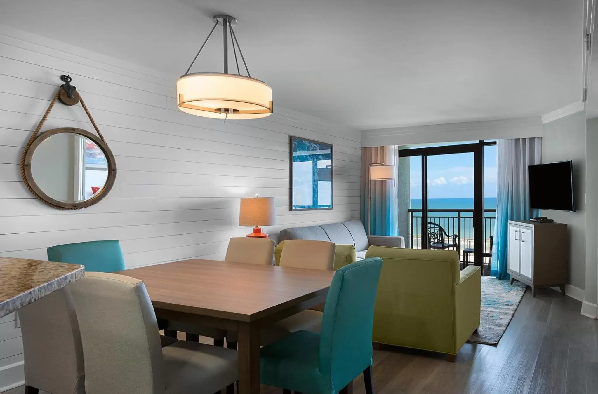 Living room, Dining Area in Grande Cayman Resort