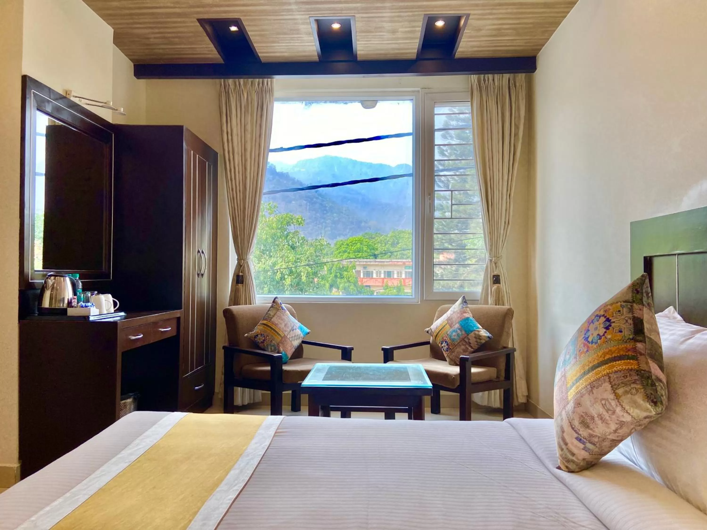 Living room, Bed in Green View by Green Tree Hotels