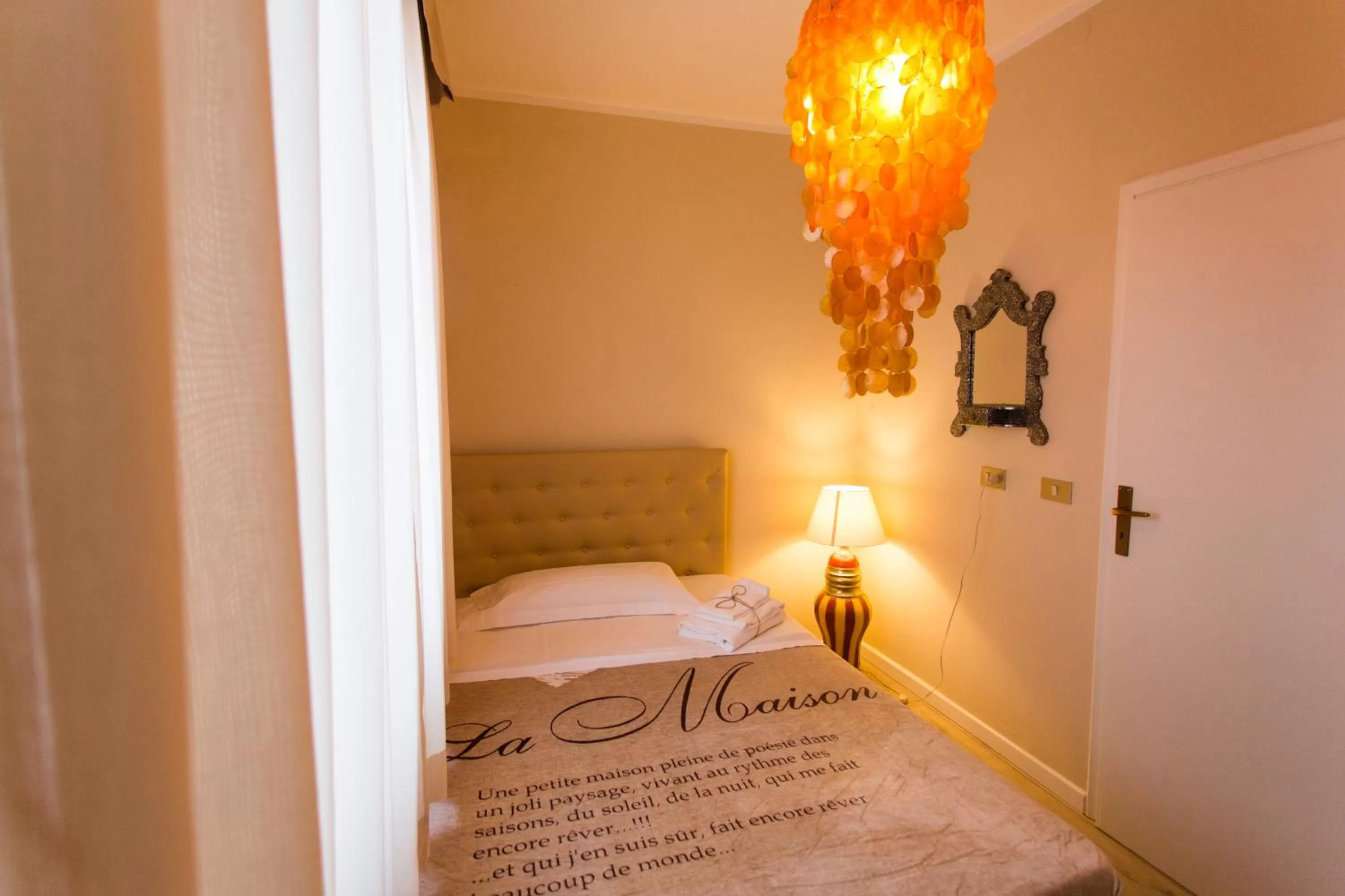 1920 Maison et Musique Hotel