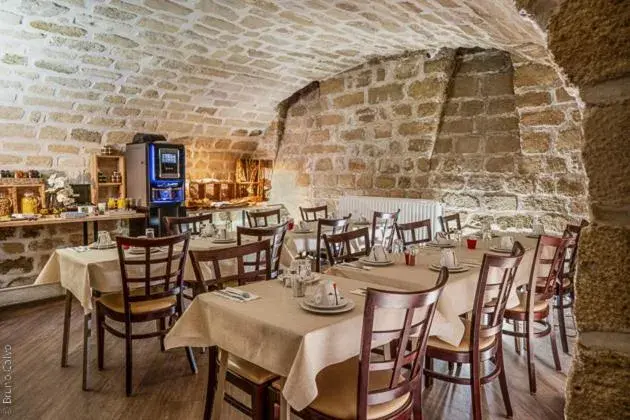 Restaurant/Places to Eat in 26 Faubourg - Ex-Hotel de Reims