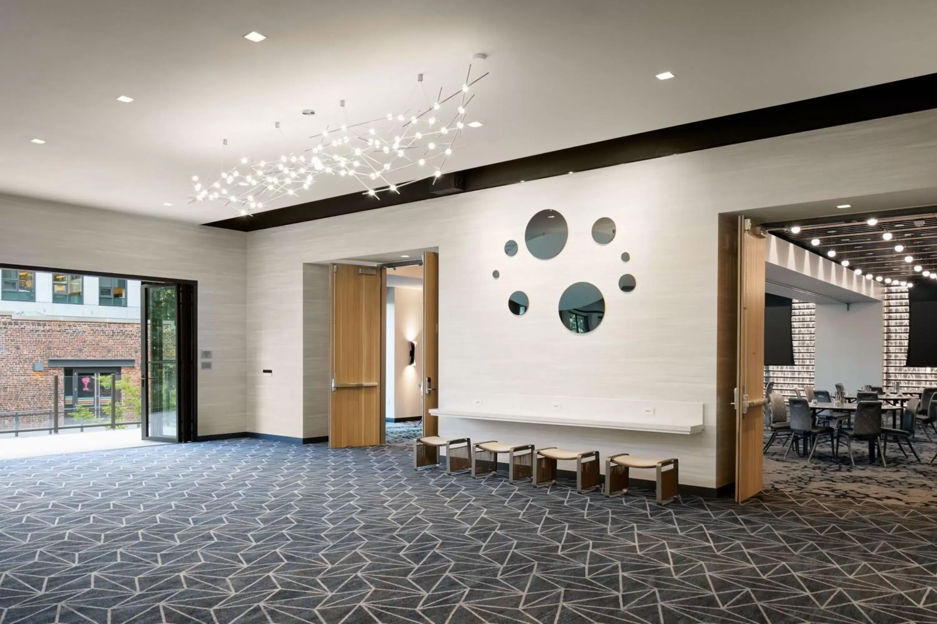 Meeting/conference room in Astra Hotel, Seattle, A Tribute Portfolio Hotel by Marriott