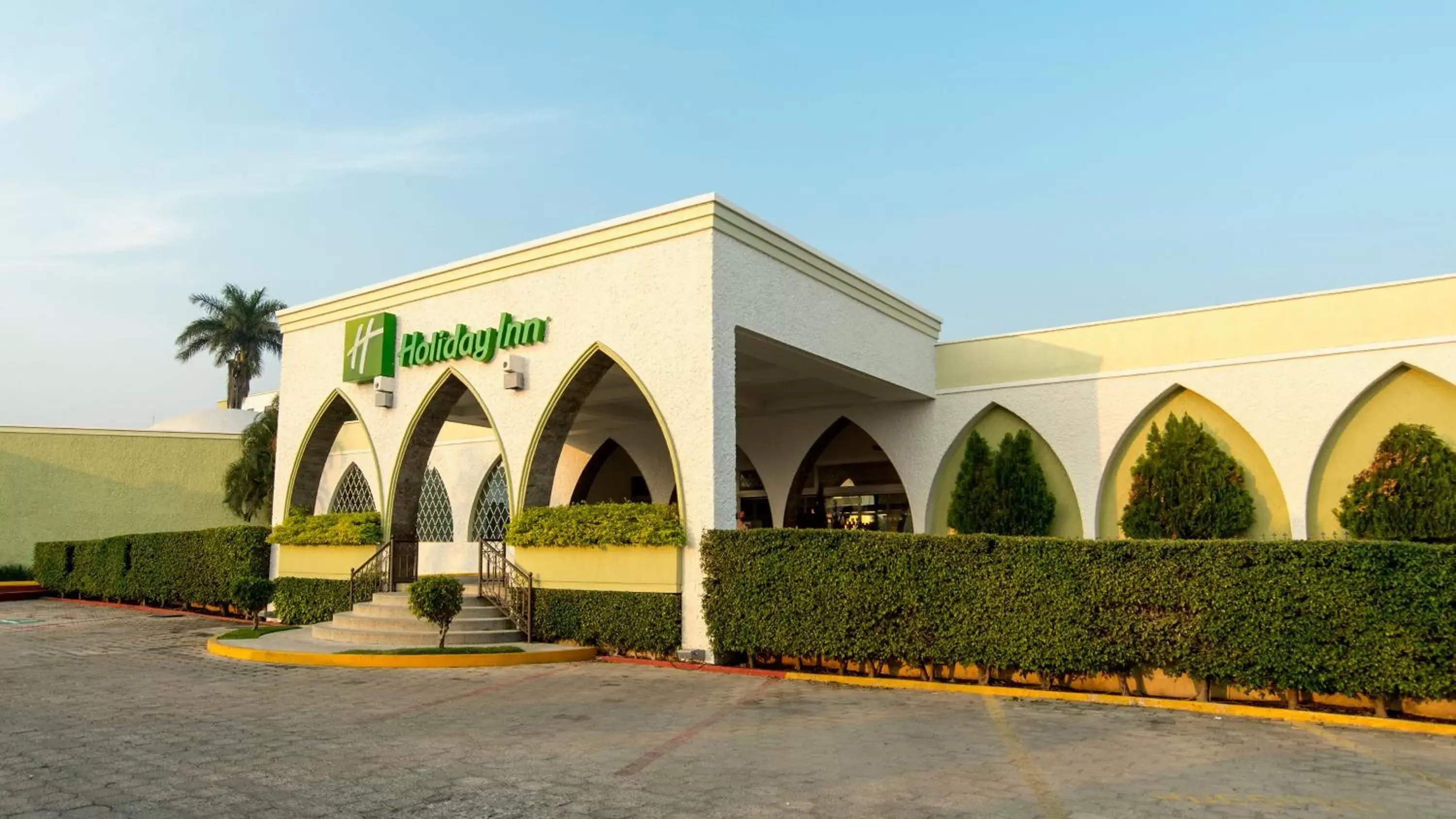 Property Building in Holiday Inn Tuxtla Gutierrez, an IHG Hotel