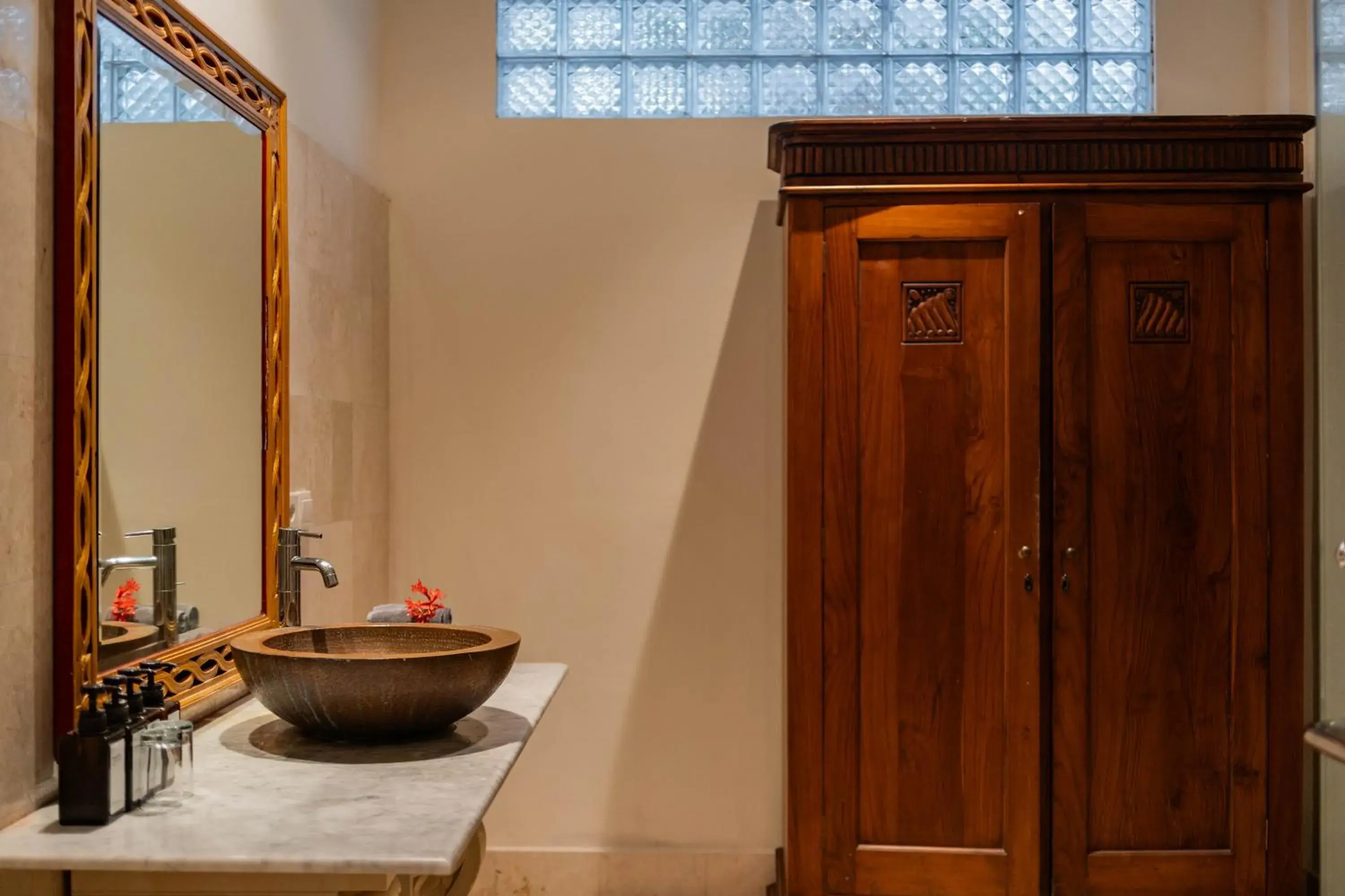 Bathroom in Honeymoon Guesthouse